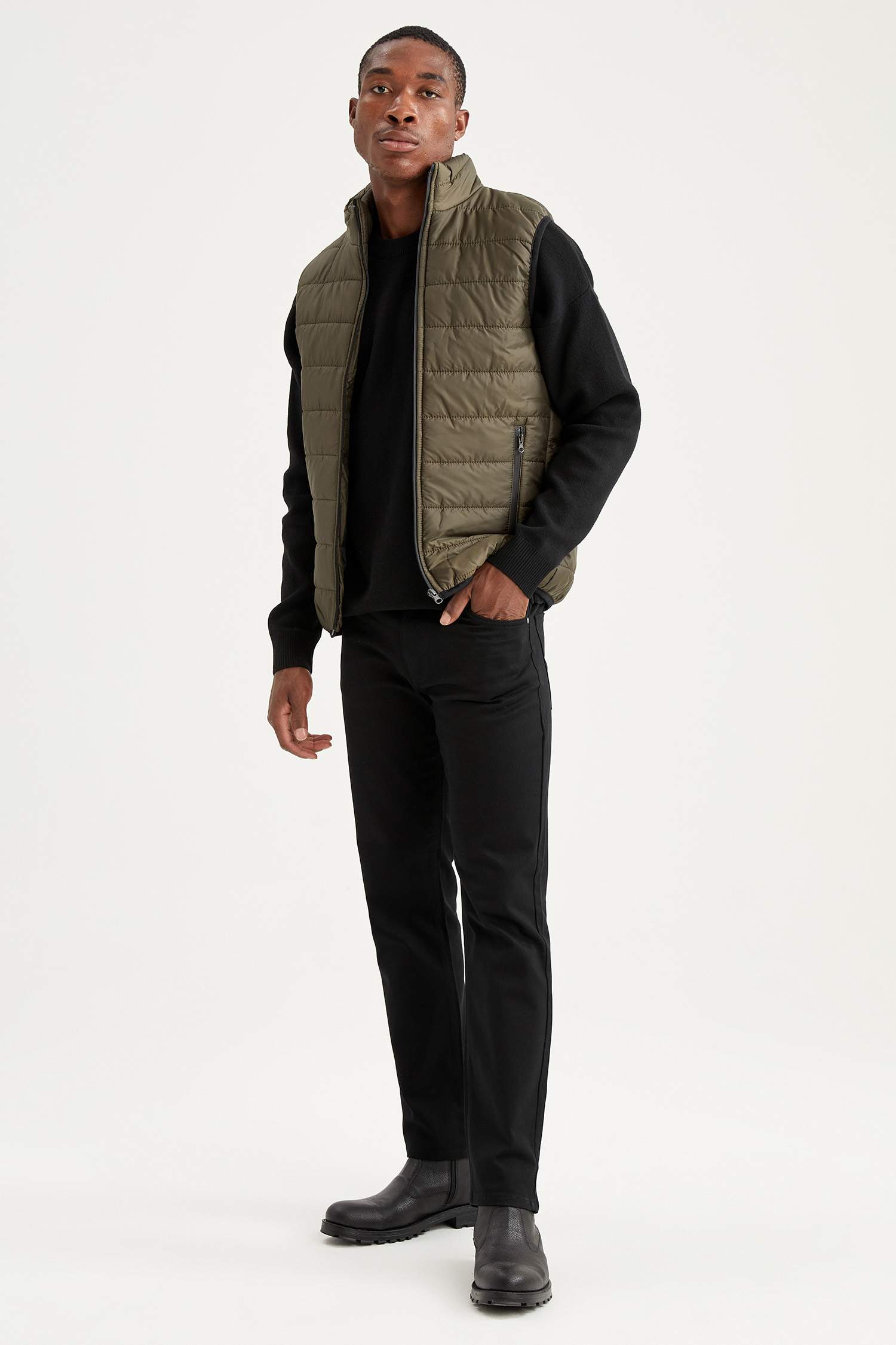 Slim Fit Dik Yaka Fermuarlı Yelek