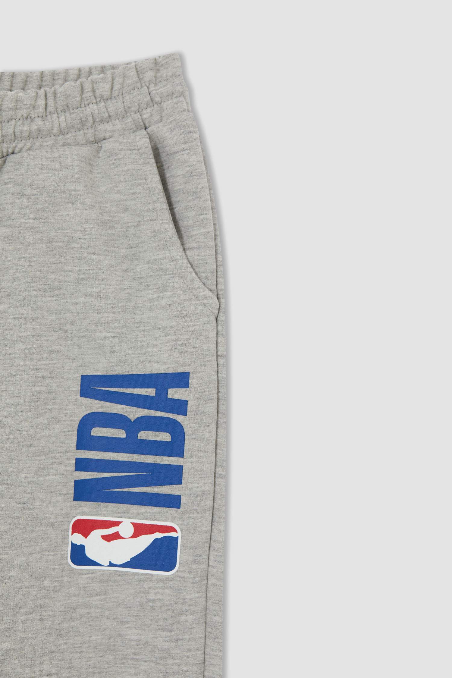 Kız Çocuk NBA Lisanslı Kısa Kol Tişört Ve Jogger Eşofman Altı Takımı