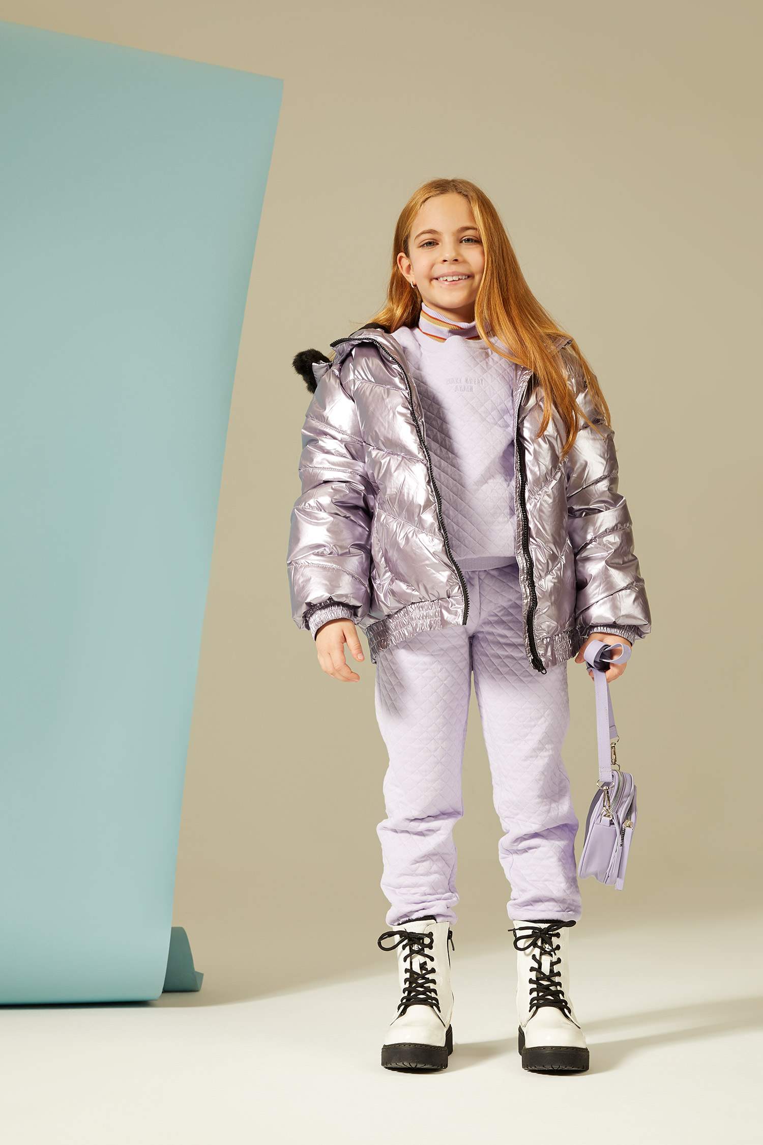 Defacto Fit Kız Çocuk Kapüşonlu İçi Polar Astarlı Parlak Puffer Şişme Mont