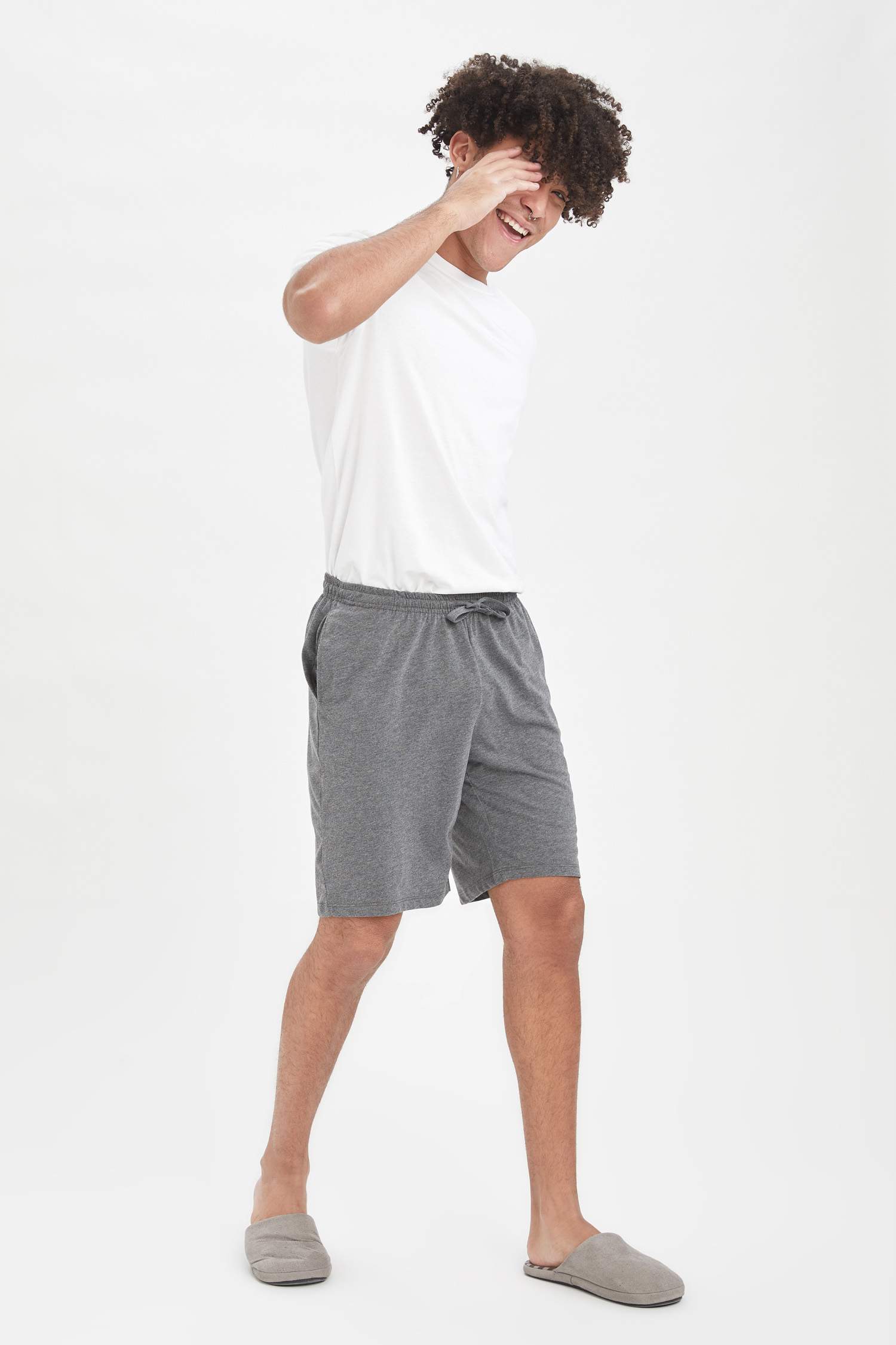 Regular Fit Basic Bağcıklı Şort
