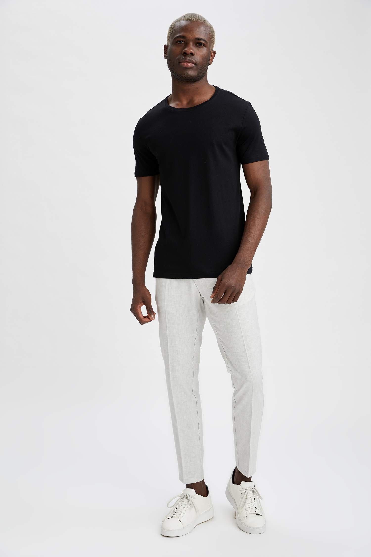 Slim Fit Bisiklet Yaka Premium Kalite 2'li Kısa Kollu Tişört Seti