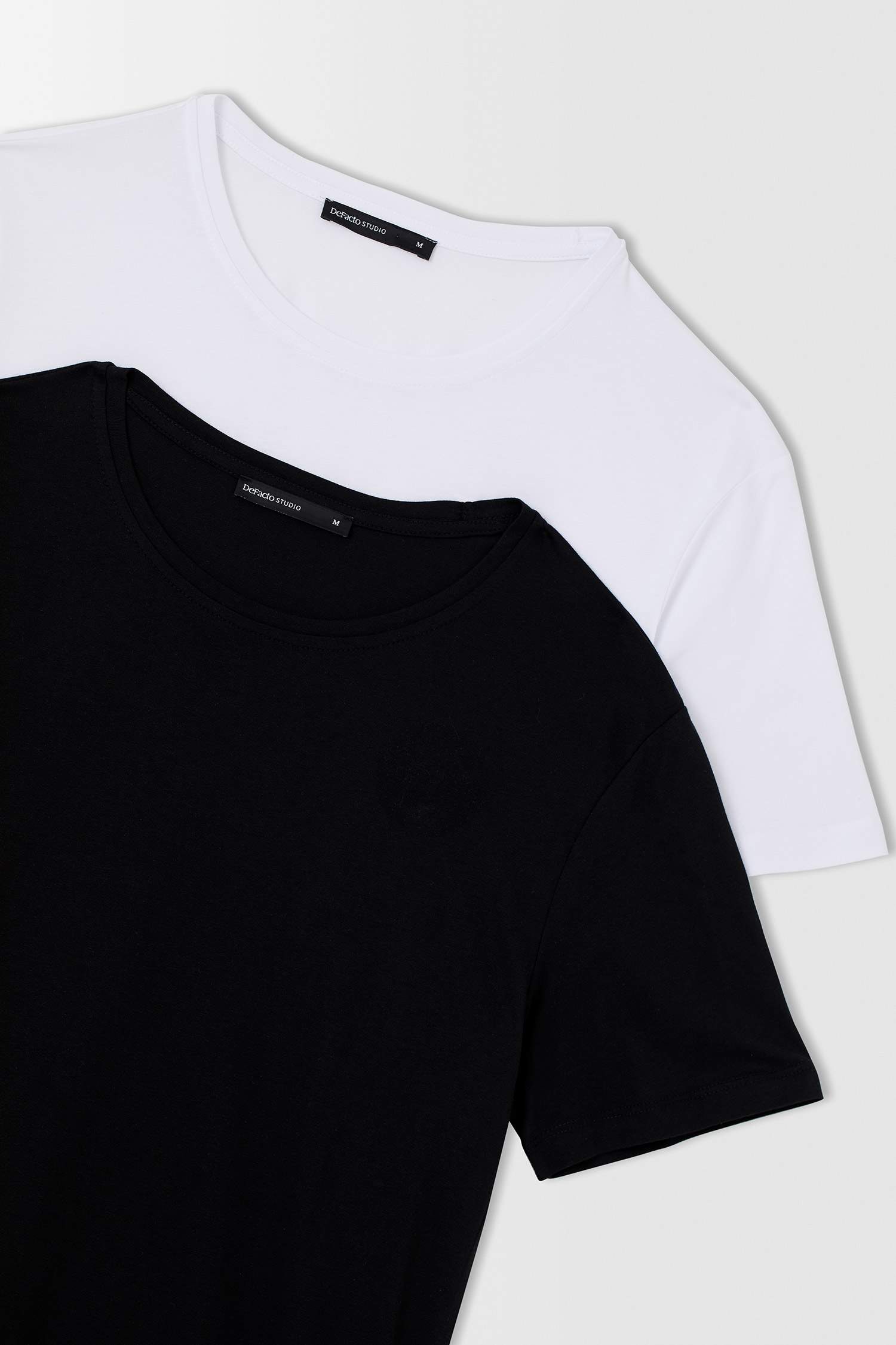 Slim Fit Bisiklet Yaka Premium Kalite 2'li Kısa Kollu Tişört Seti