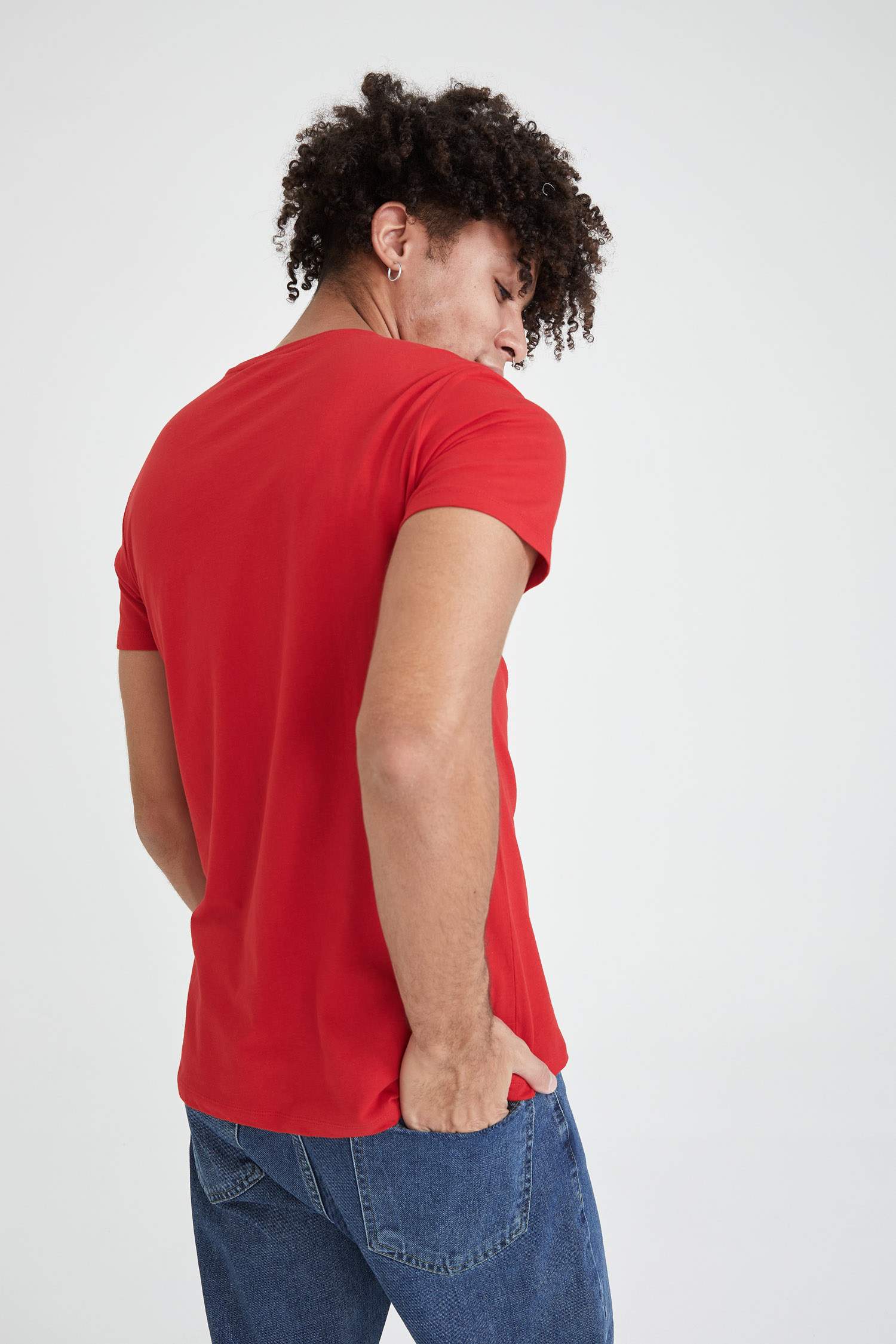 NASA Lisanslı Slim Fit Bisiklet Yaka Baskılı Kısa Kollu Tişört