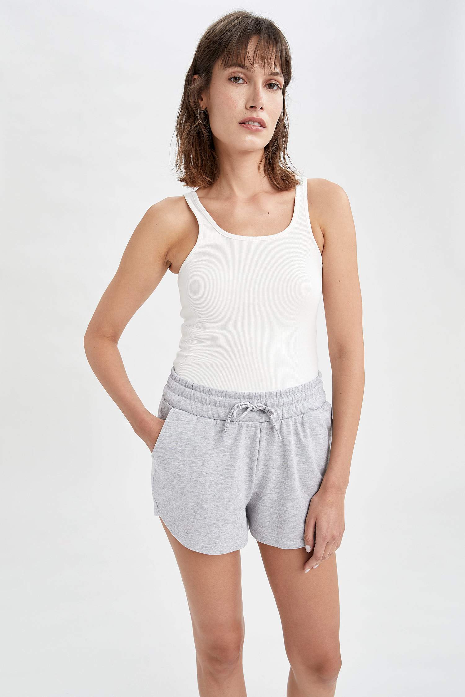 Cepli Beli Bağcıklı Relax Fit Mini Şort