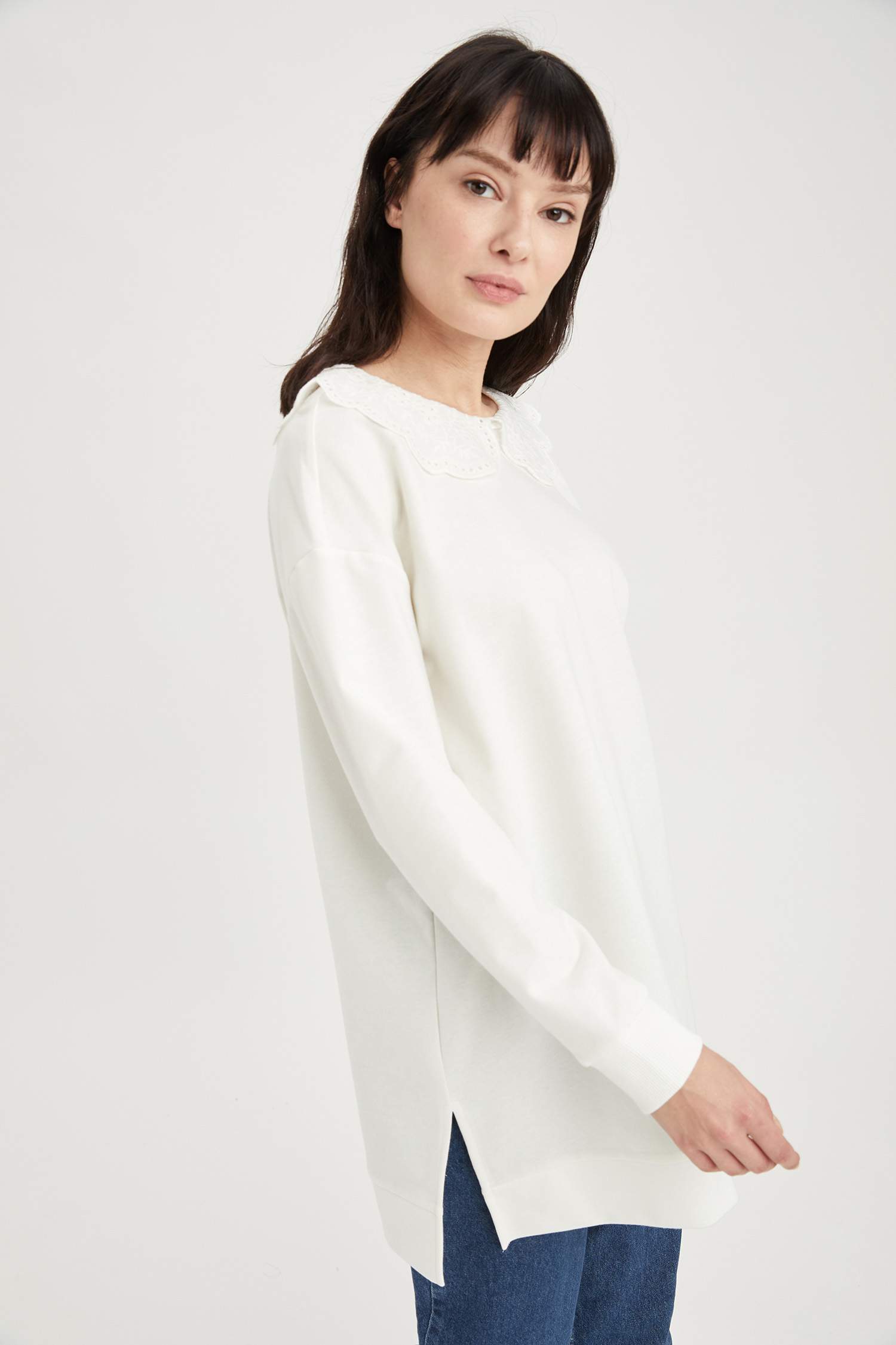 Brode Yaka Detaylı Relax Fit Tunik