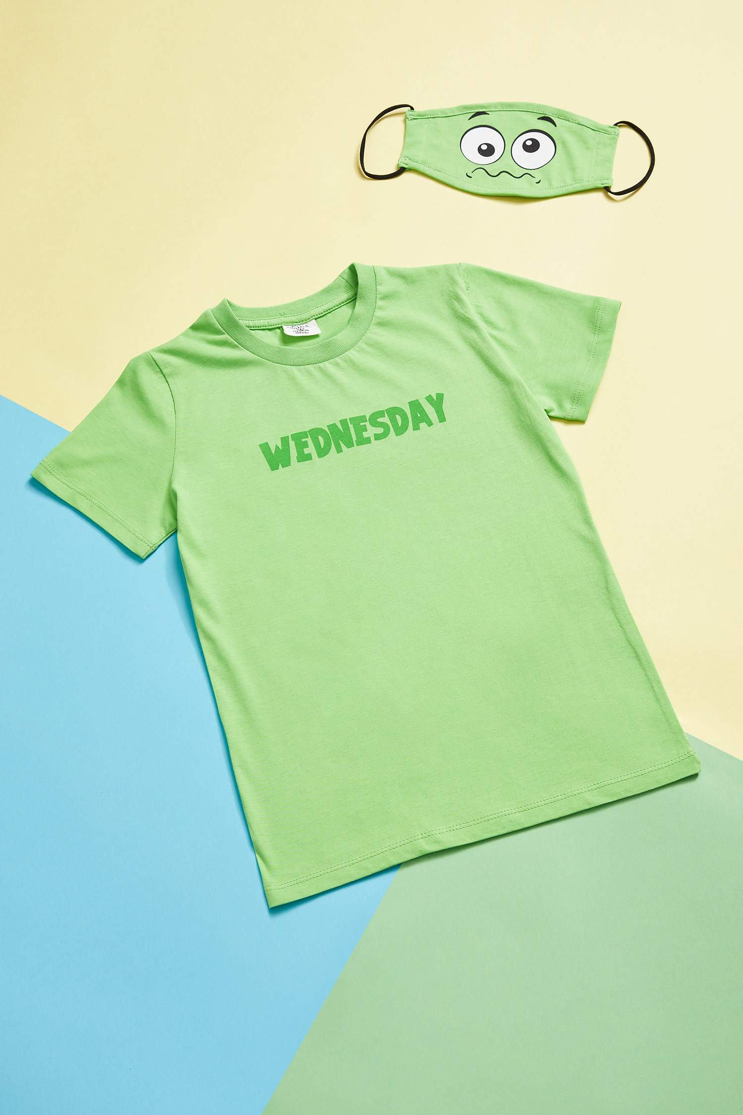 Erkek Çocuk Wednesday Baskılı Kısa Kollu Tişört Ve Maske Takımı