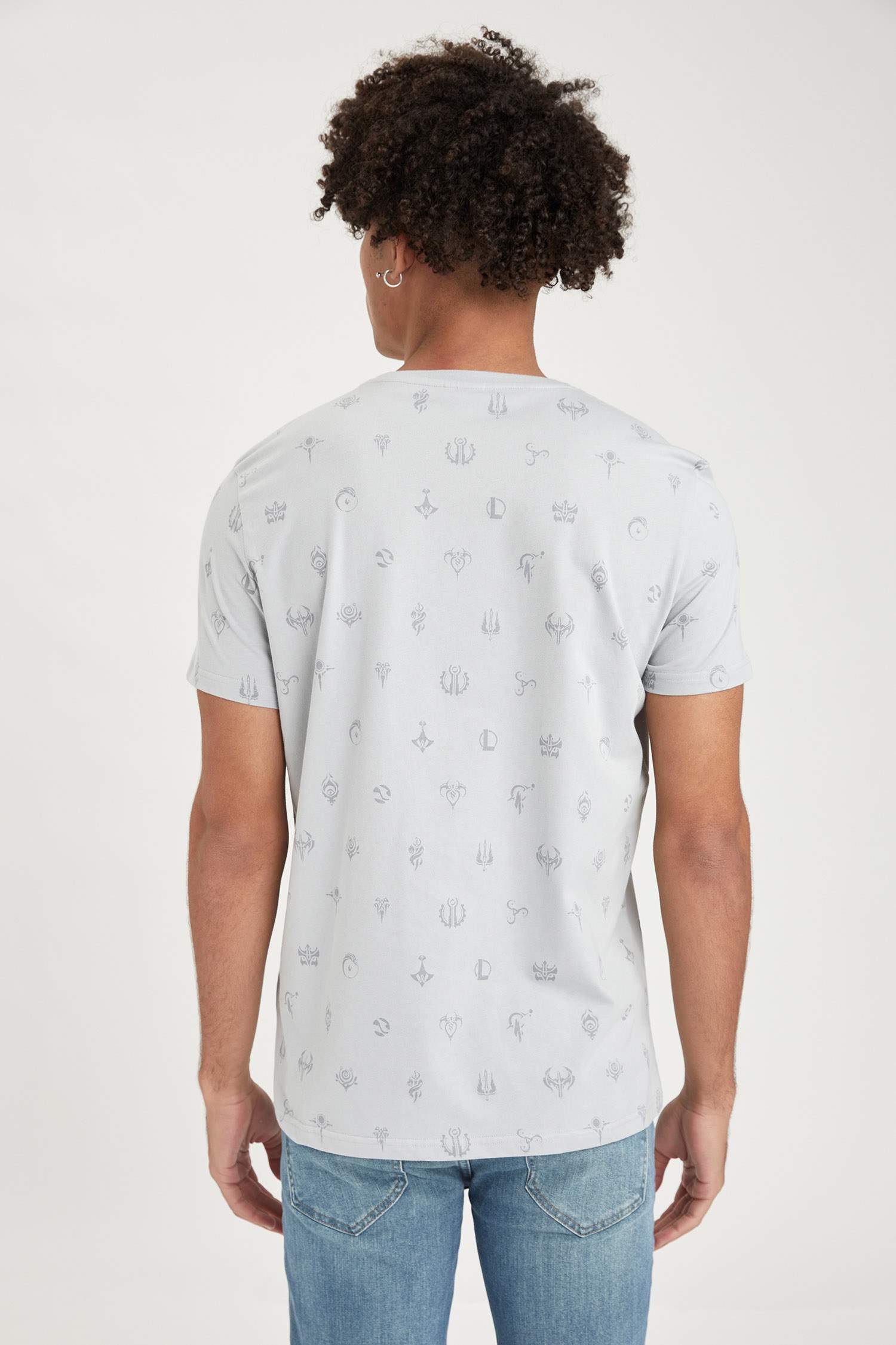 Slim Fit League of Legends Lisanslı Logo Baskılı Kısa Kollu Tişört