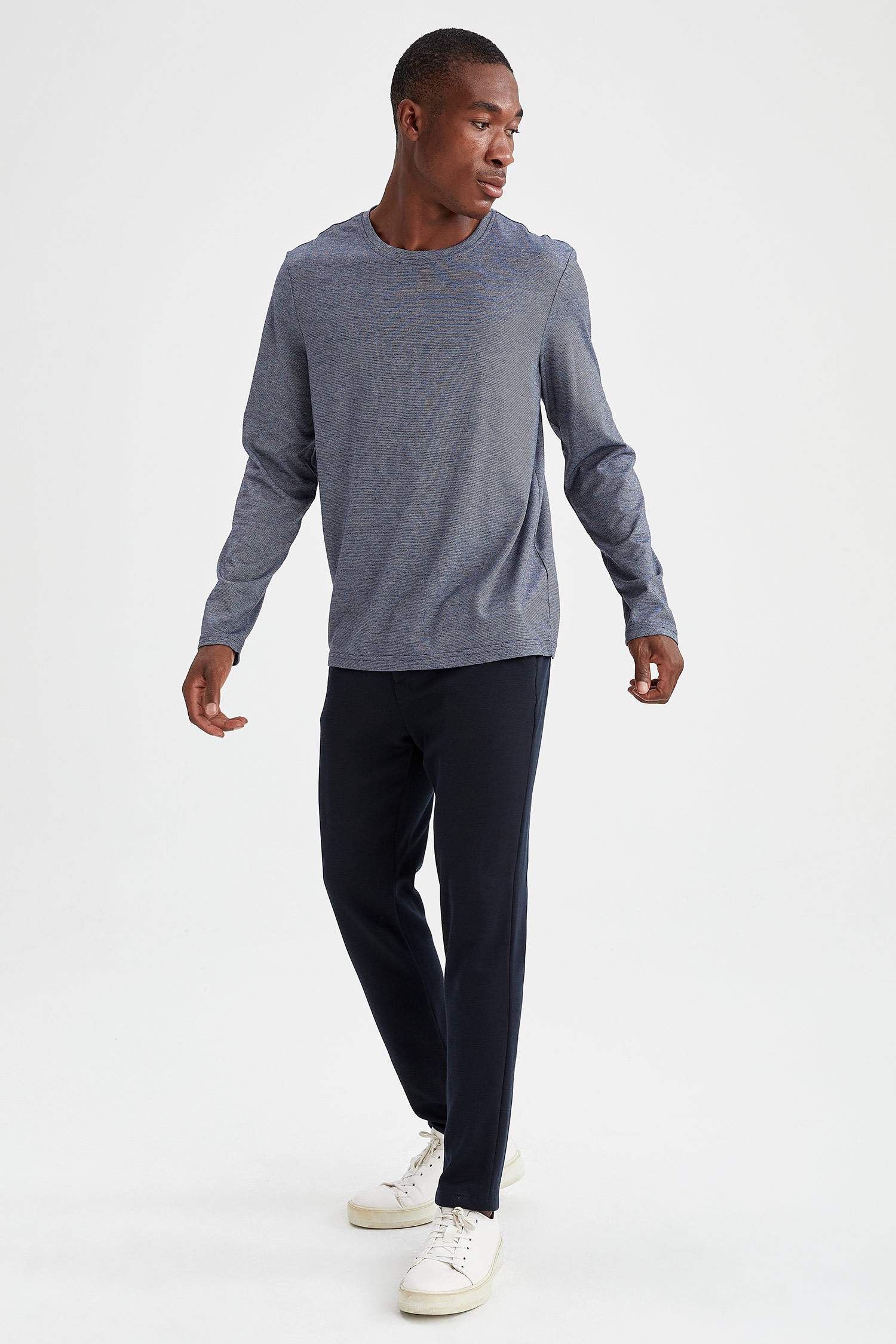 Regular Fit Bisiklet Yaka Basic Uzun Kollu Tişört
