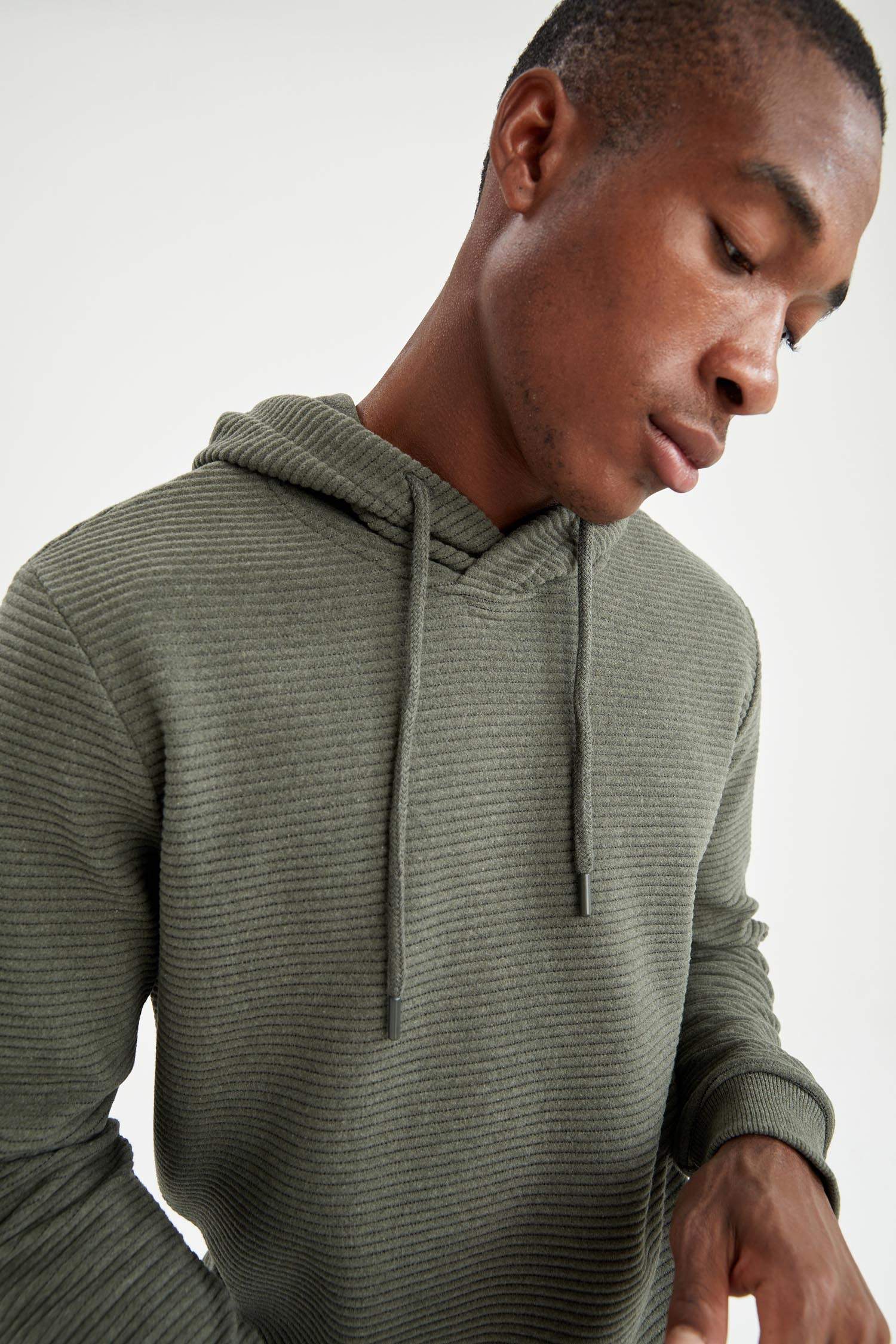 Regular Fit Kapüşonlu Basic Sweatshirt