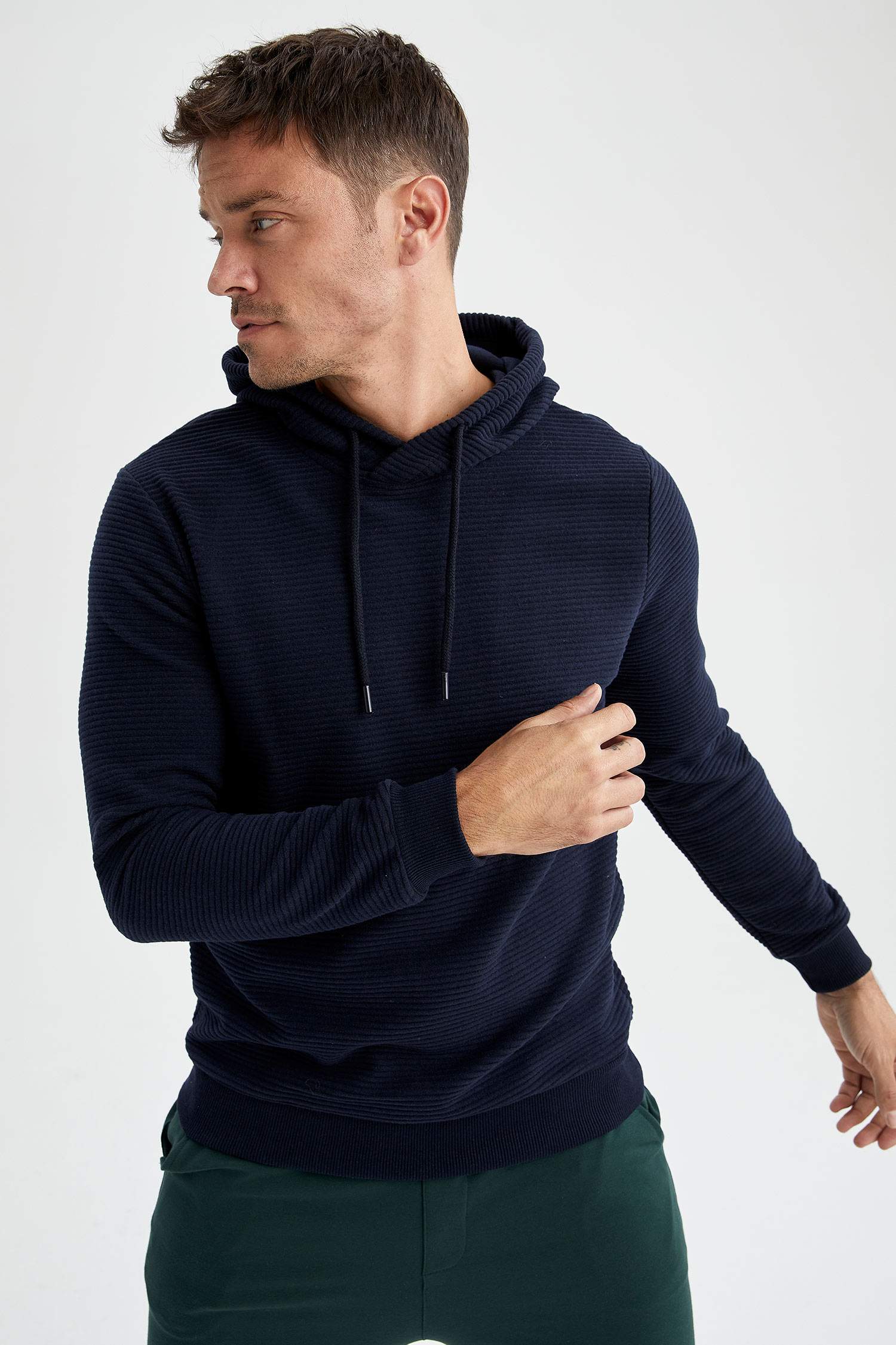 Regular Fit Kapüşonlu Basic Sweatshirt