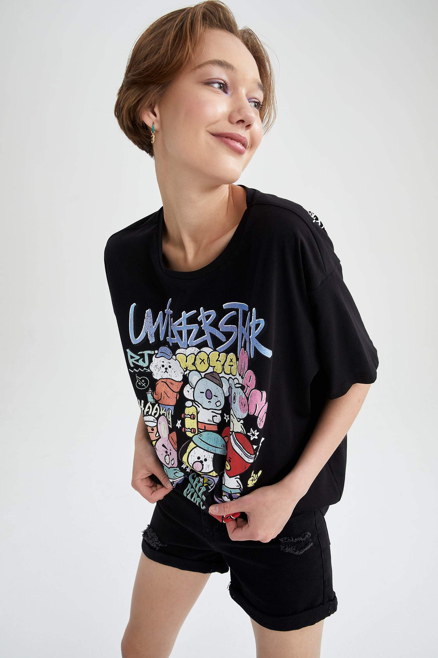 Coool BT21 Lisanslı Oversize Fit Kısa Kollu Tişört