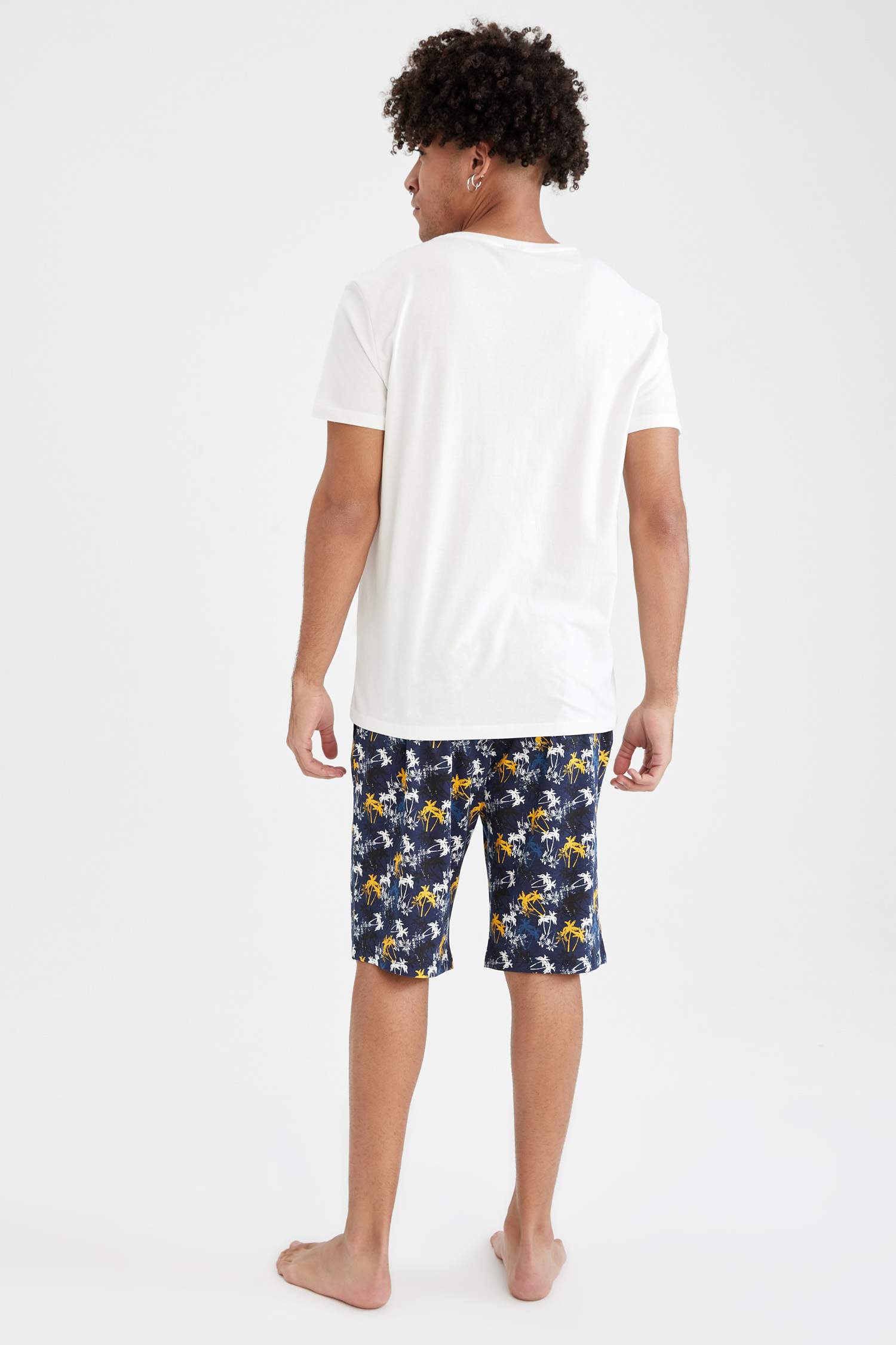 Regular Fit Palmiye Desenli Pijama Takımı