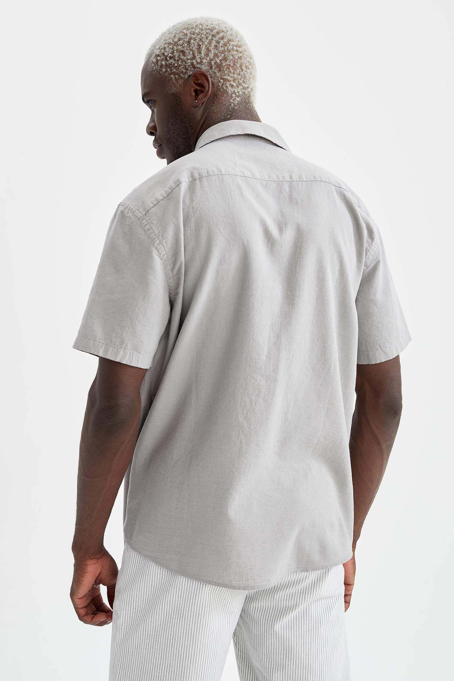 Modern Fit Apaş Yaka Keten Karışımlı Kısa Kollu Gömlek