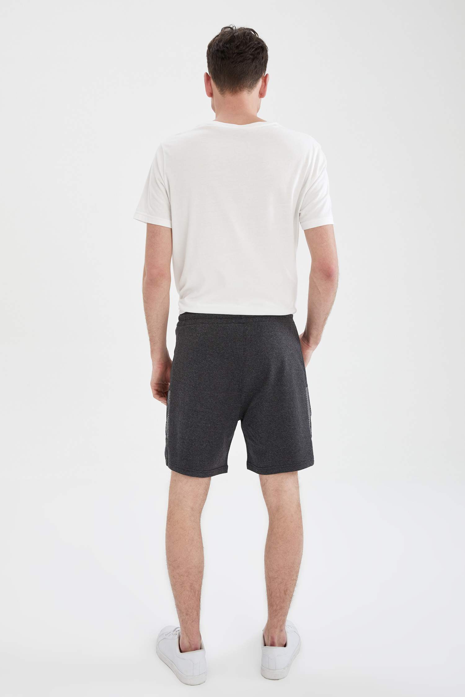Slim Fit File Detaylı Şort