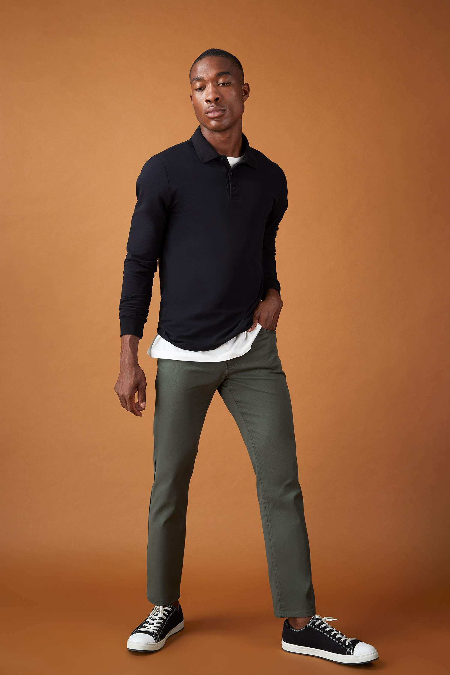 Regular Fit Basic Chino Pantolon