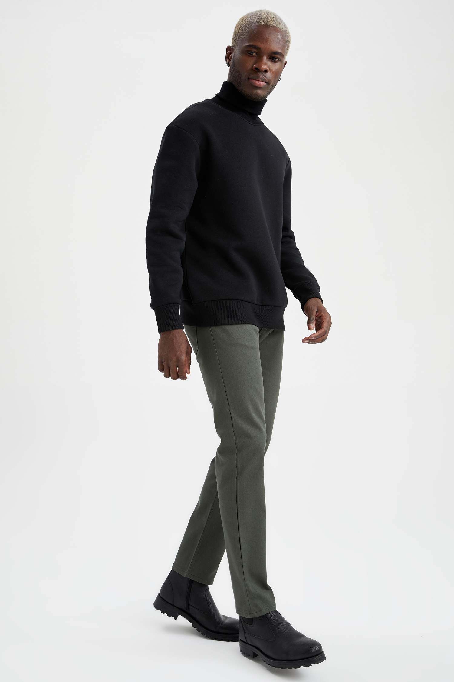 Regular Fit Basic Chino Pantolon