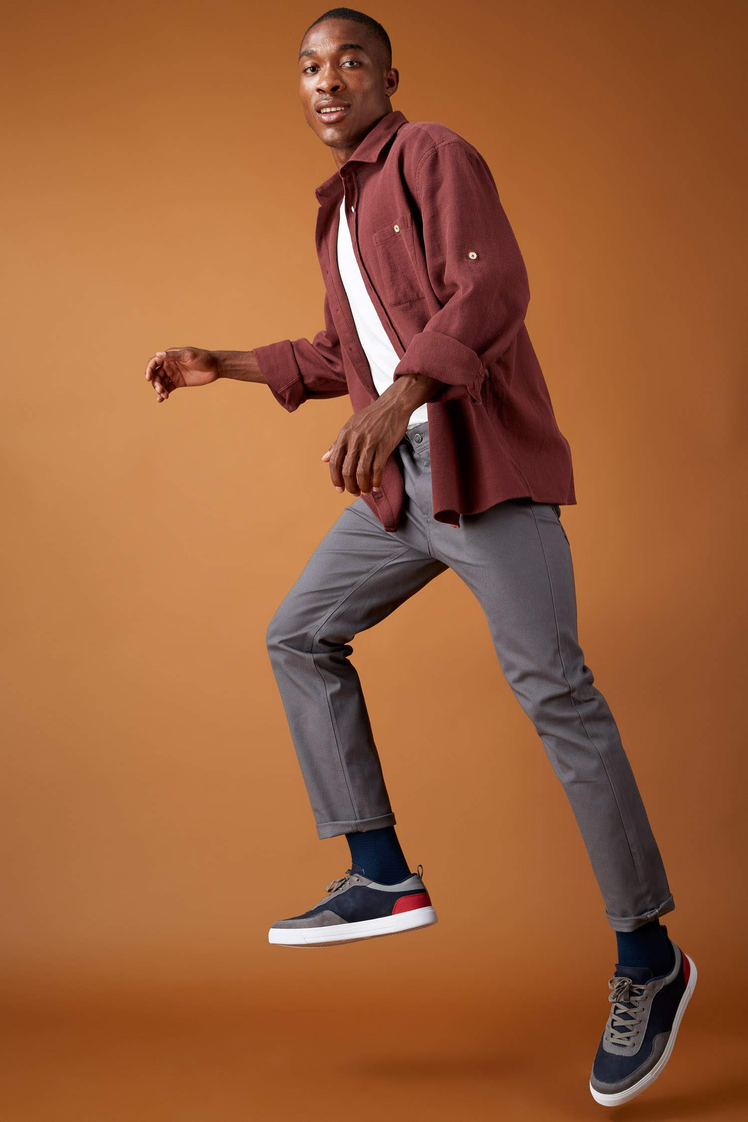 Regular Fit Basic Chino Pantolon