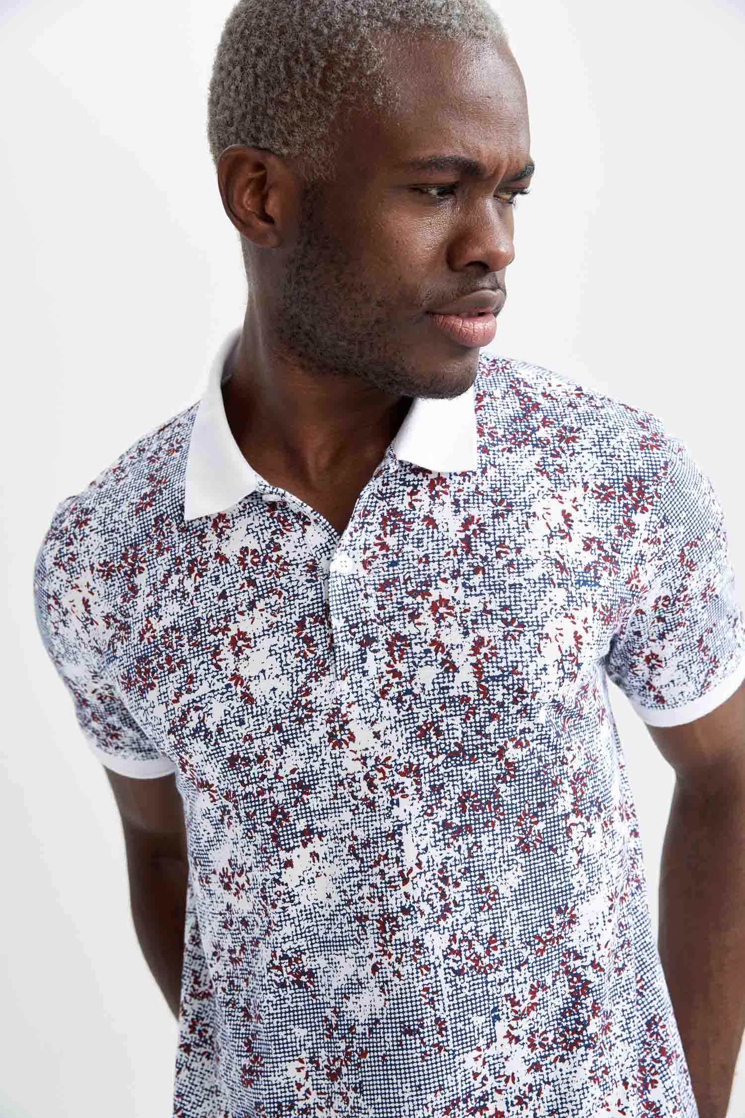 Slim Fit Polo Yaka Çiçek Desenli Kısa Kollu Tişört