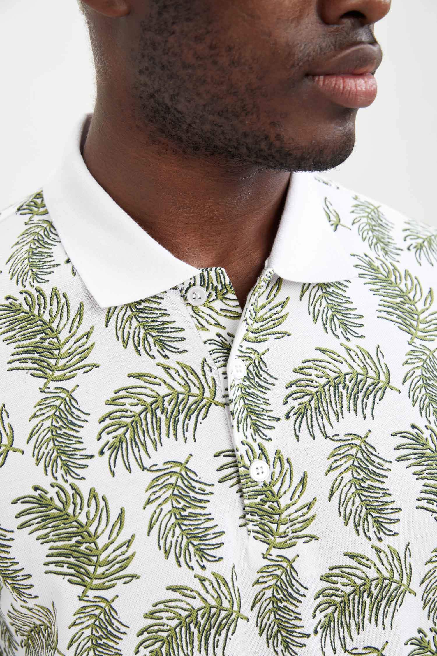 Slim Fit Polo Yaka Floral Desenli Kısa Kollu Tişört