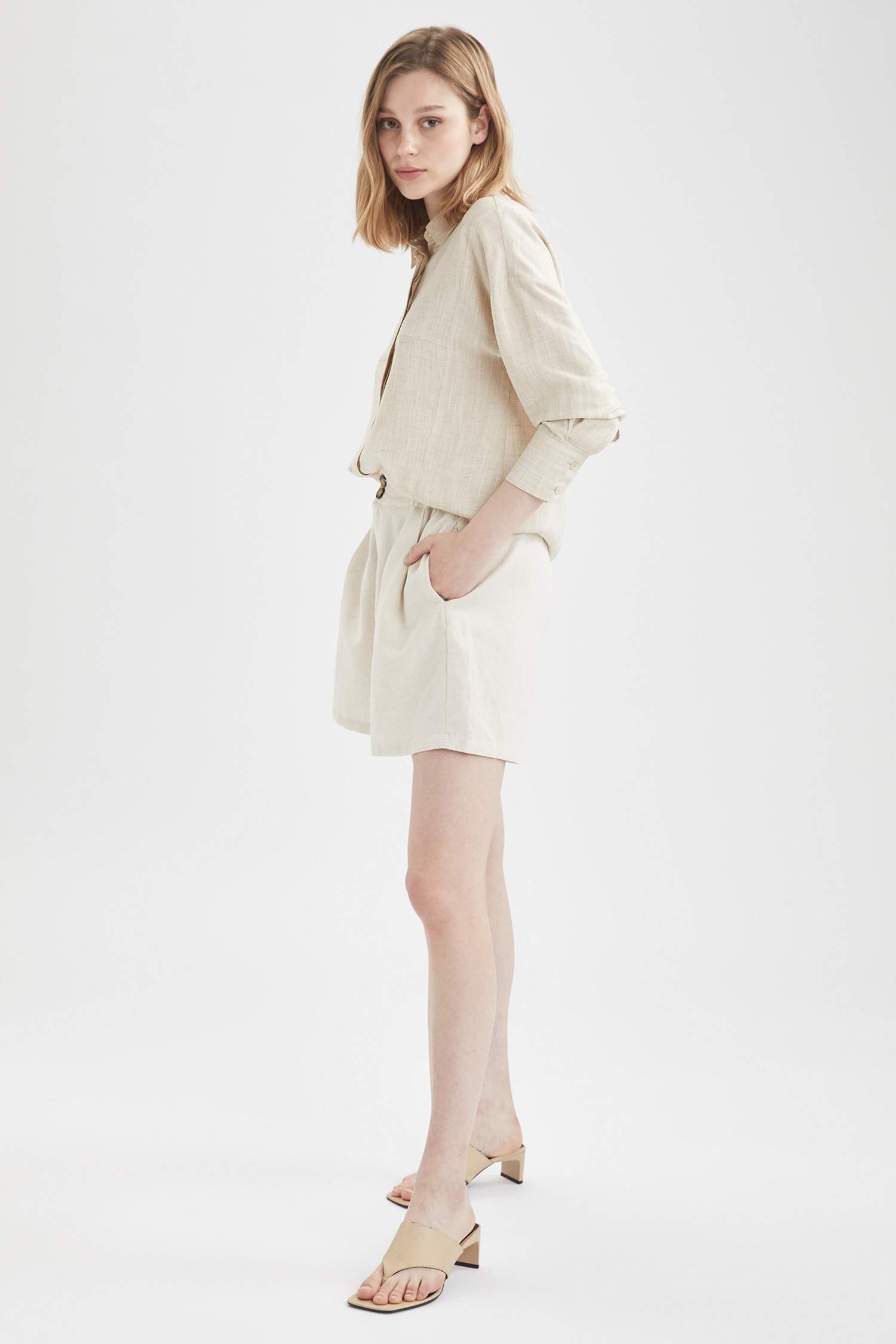 Basic Oversize Fit Keten Görünümlü Uzun Kollu Gömlek