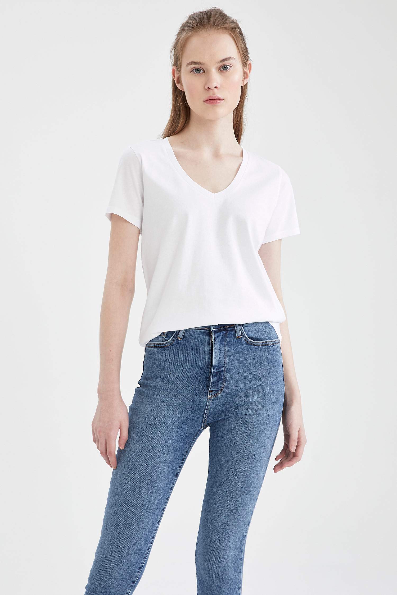 Regular Fit V Yaka ve Bisiklet Yaka 2'li Tişört Seti