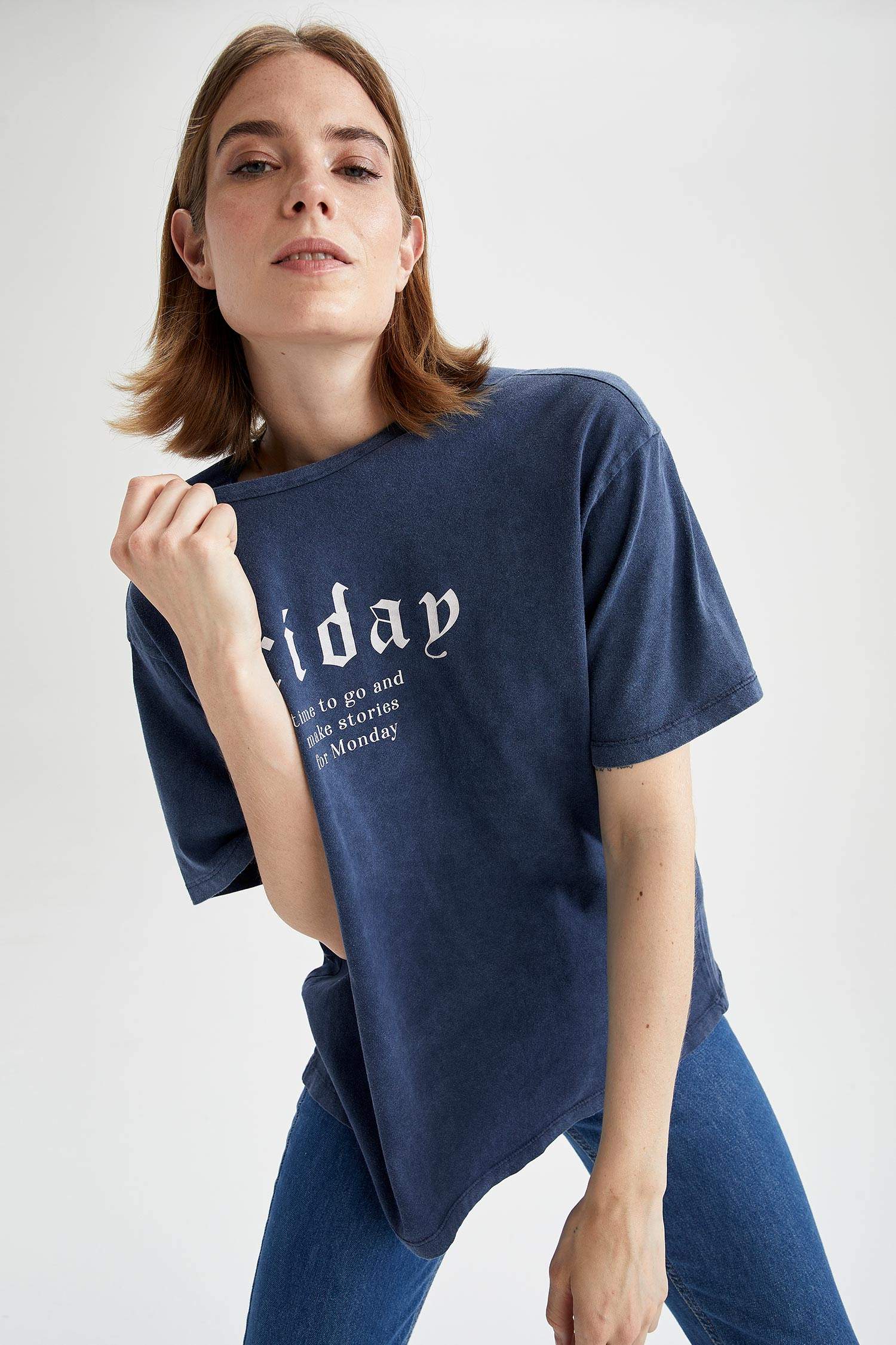Slogan Baskılı Oversize Fit Kısa Kollu Tişört