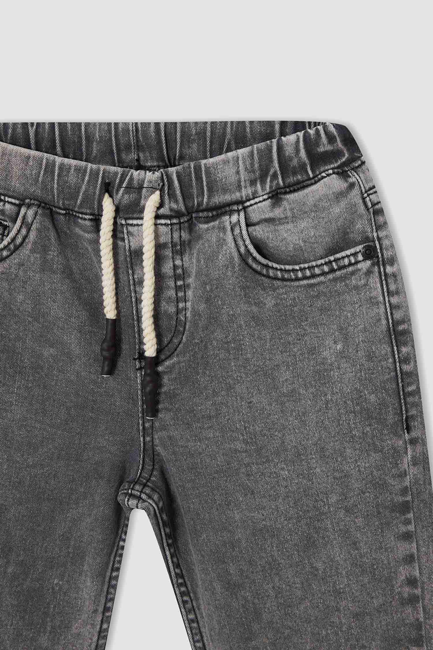 Erkek Çocuk Esnek Belli Bağcıklı Jogger Jean Pantolon