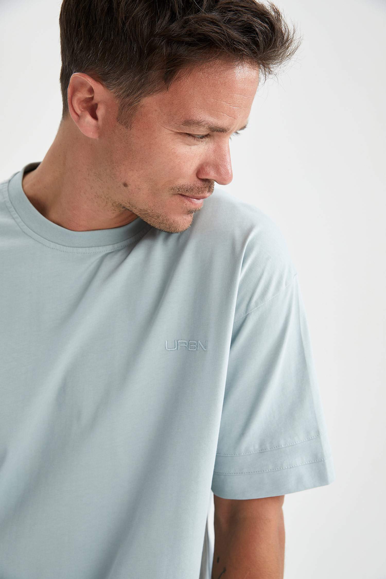 Oversize Fit Bisiklet Yaka Basic Kısa Kollu Tişört