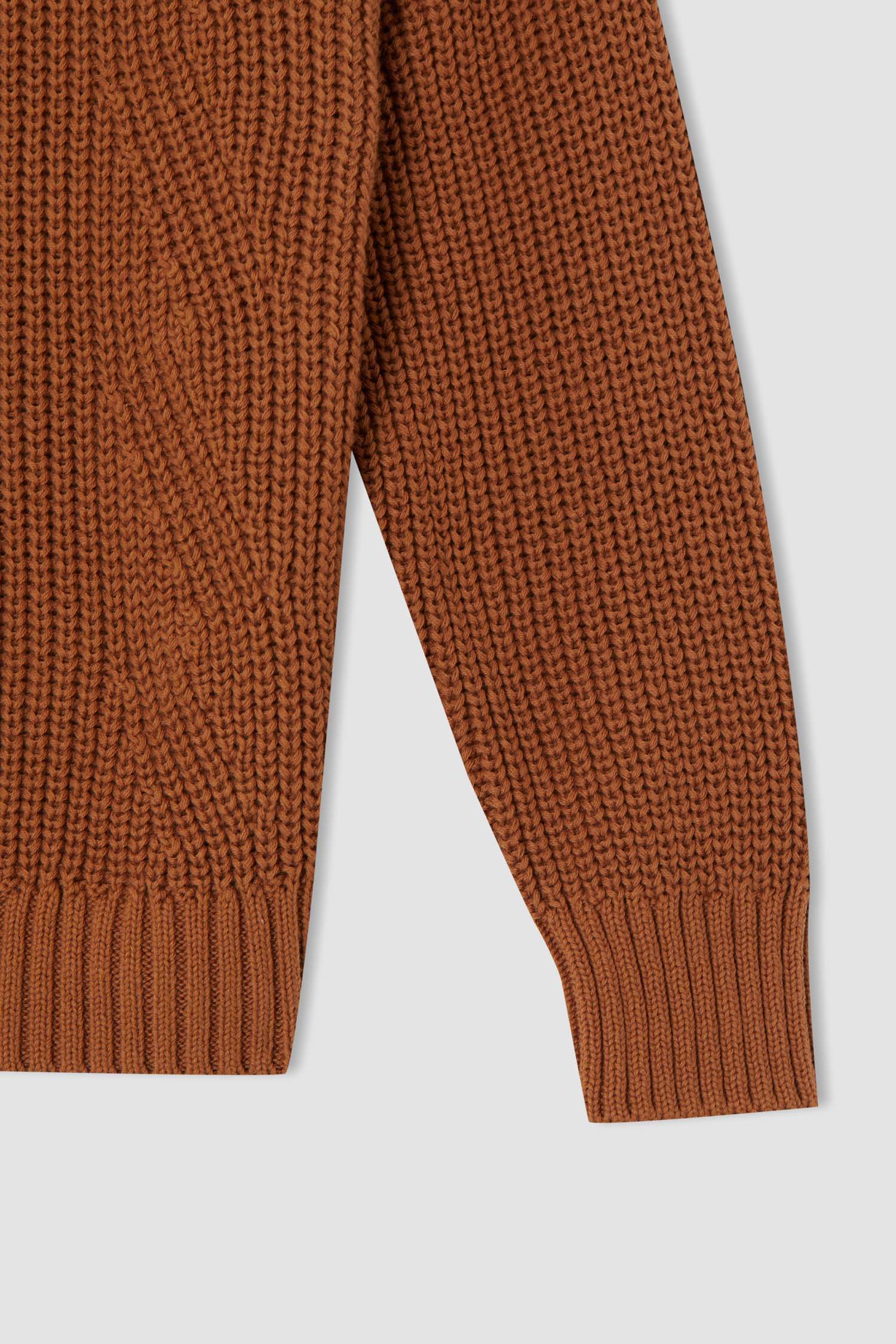 Kız Çocuk Regular Fit Balıkçı Yaka Triko Kazak