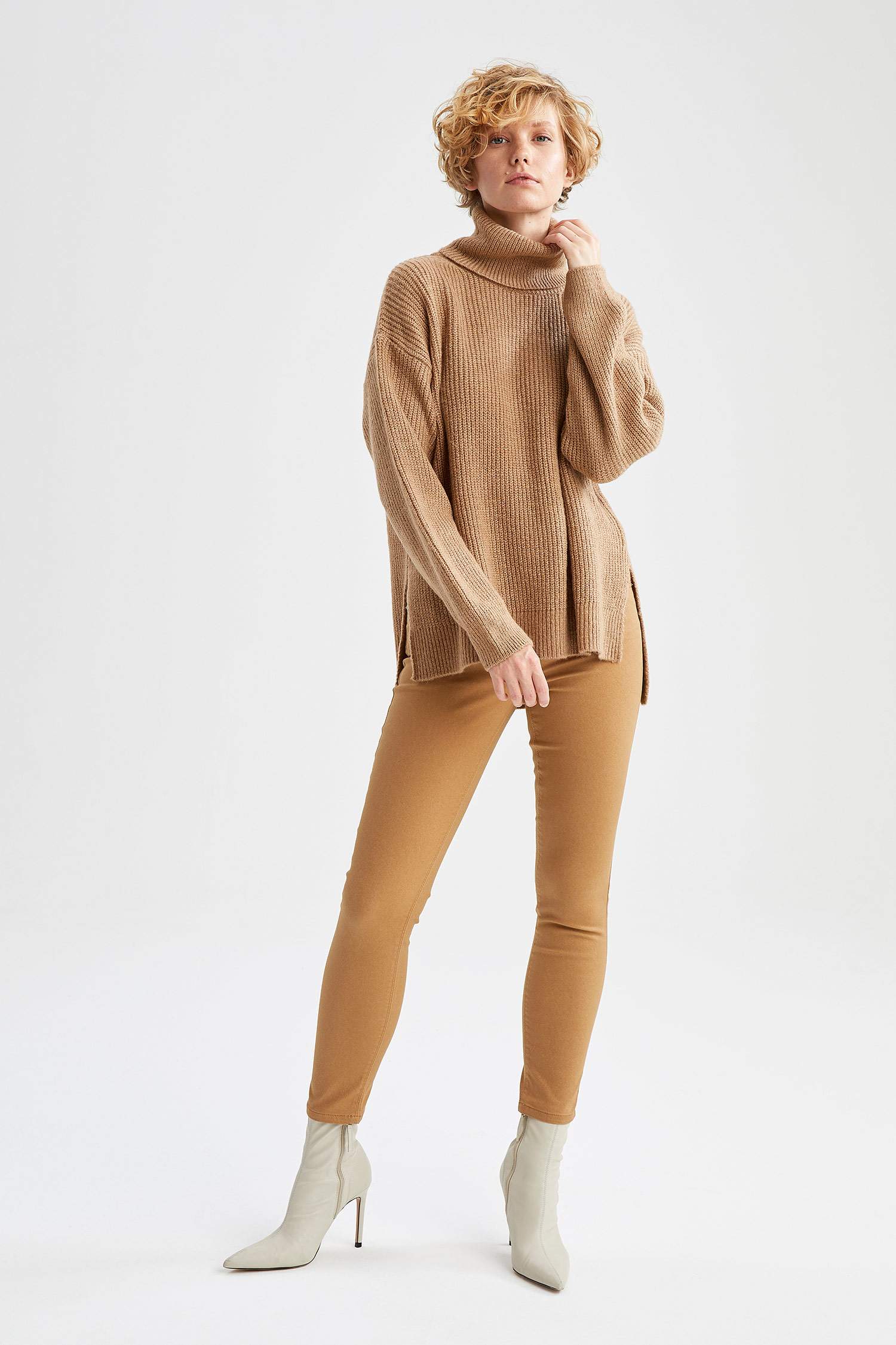 Basic Balıkçı Yaka Oversize Fit Triko Tunik