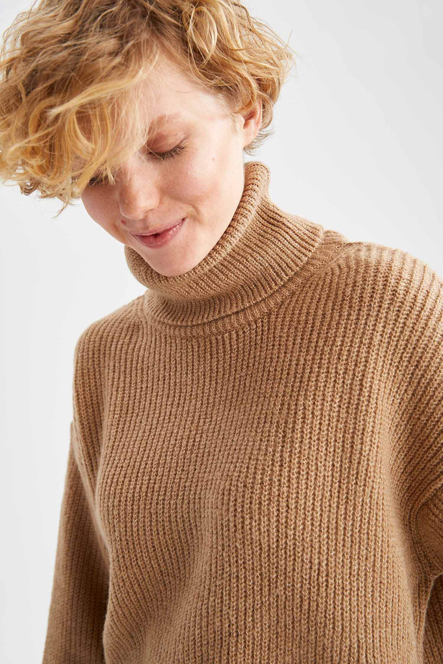 Basic Balıkçı Yaka Oversize Fit Triko Tunik