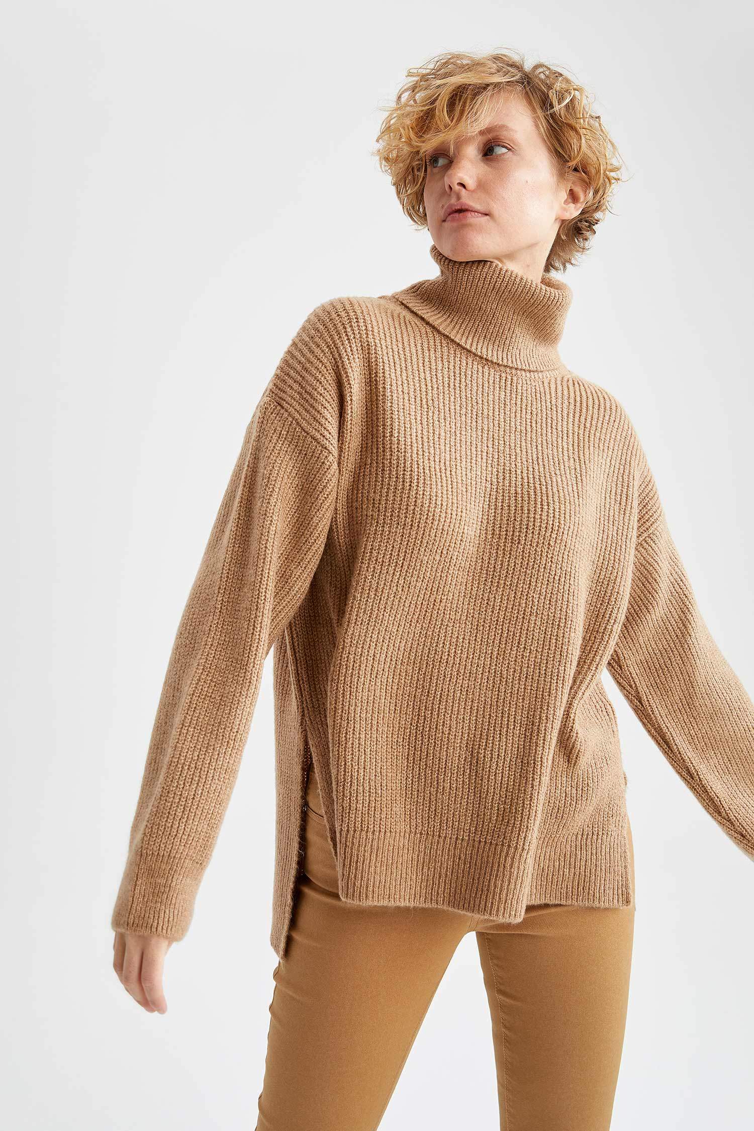 Basic Balıkçı Yaka Oversize Fit Triko Tunik