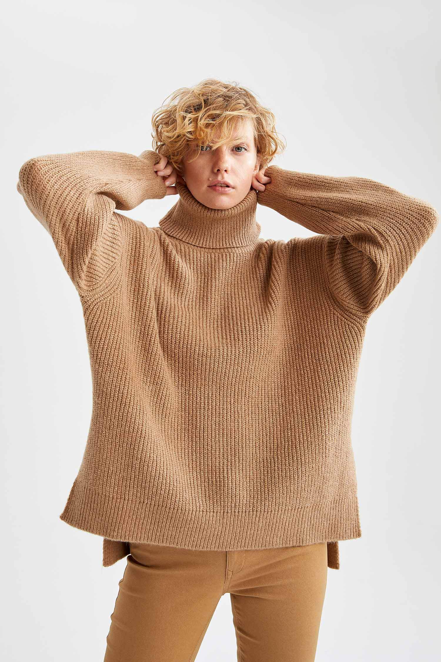 Basic Balıkçı Yaka Oversize Fit Triko Tunik