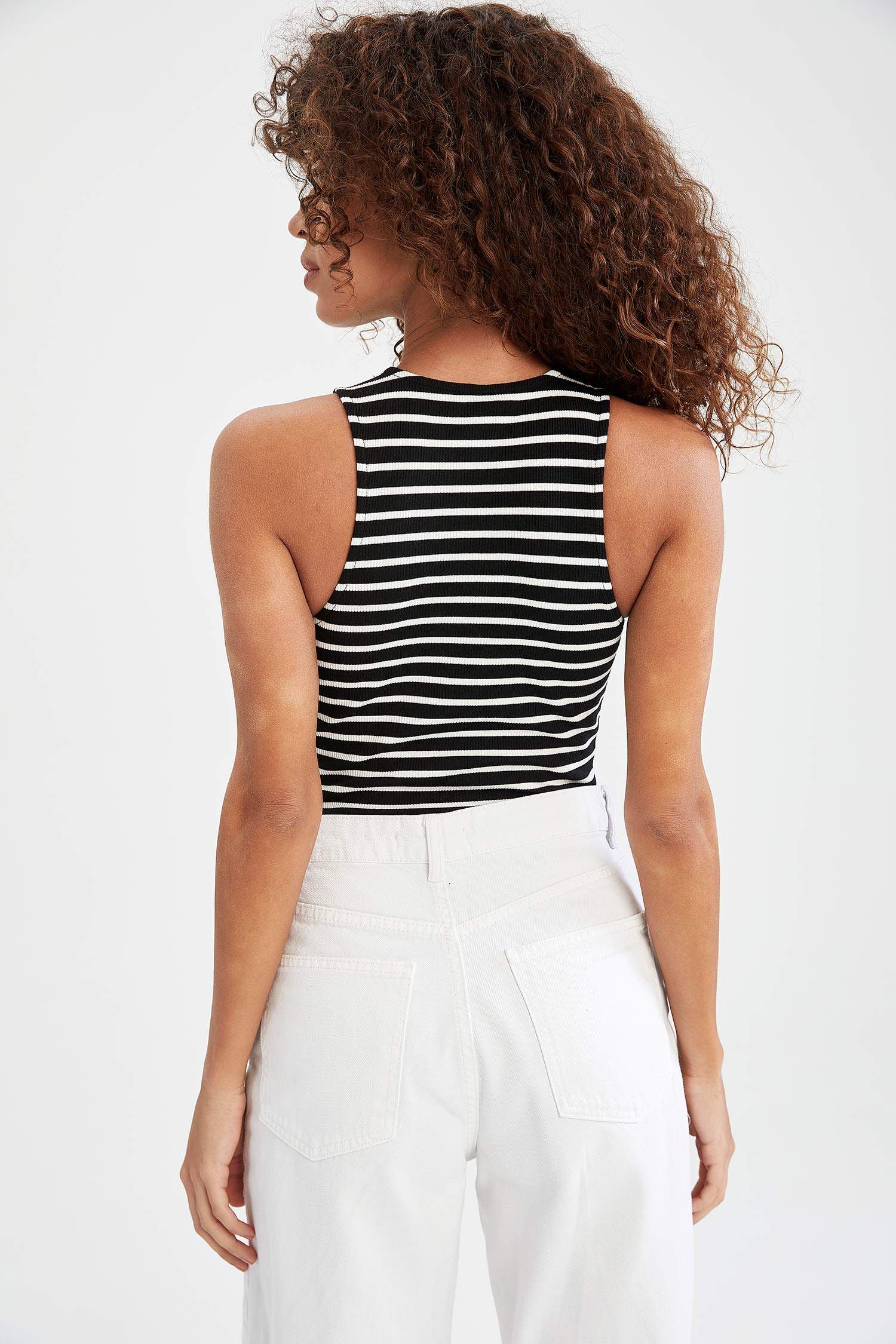 Halter Yaka Çizgili Çıtçıtlı Body