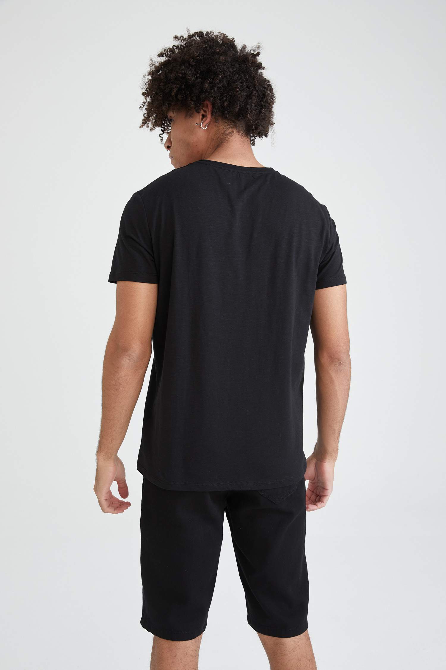 Slim Fit Bisiklet Yaka Kamuflaj Desenli Kısa Kollu Tişört