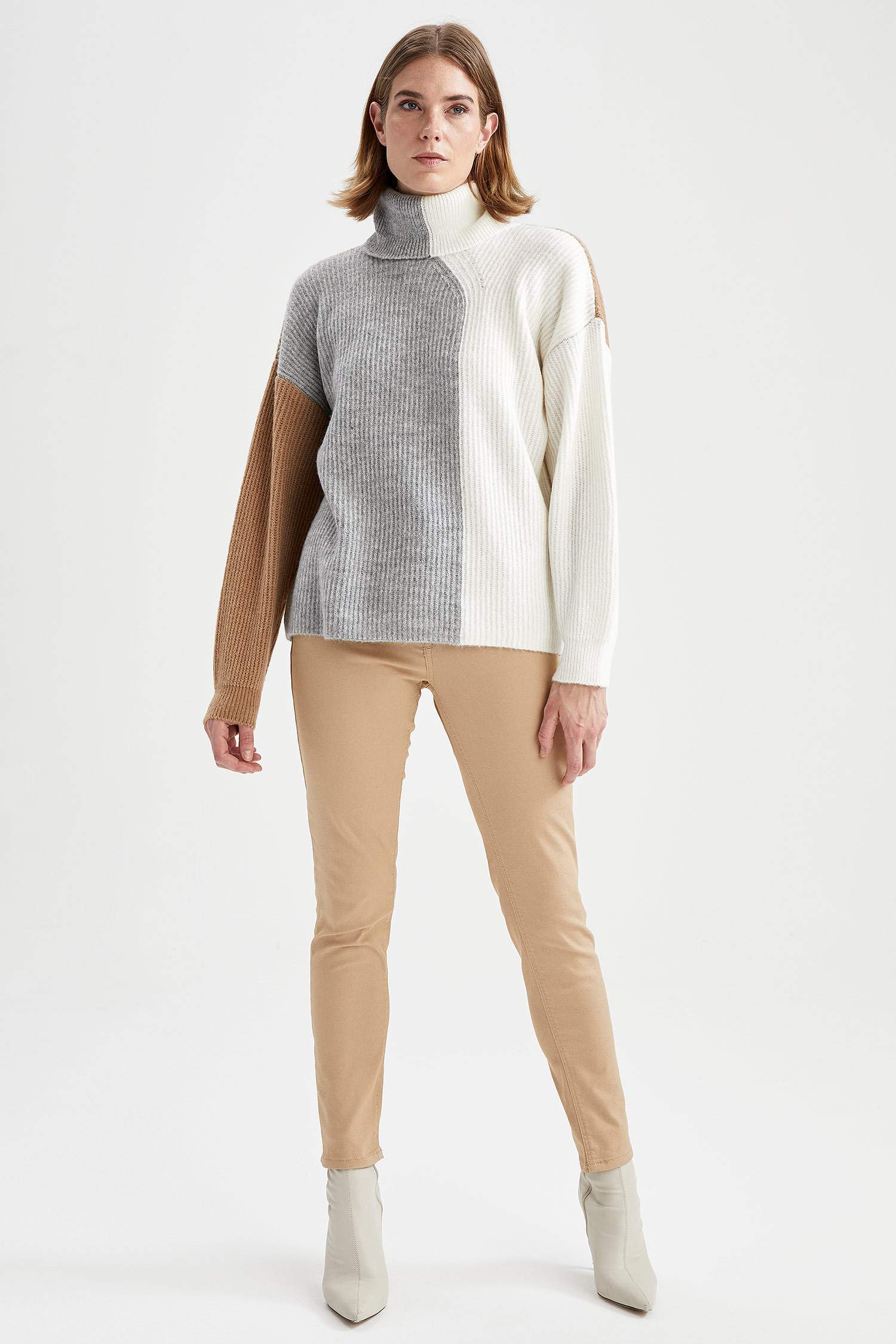 Geometrik Renk Bloklu Balıkçı Yaka Oversize Fit Ekstra Yumuşak Triko Tunik