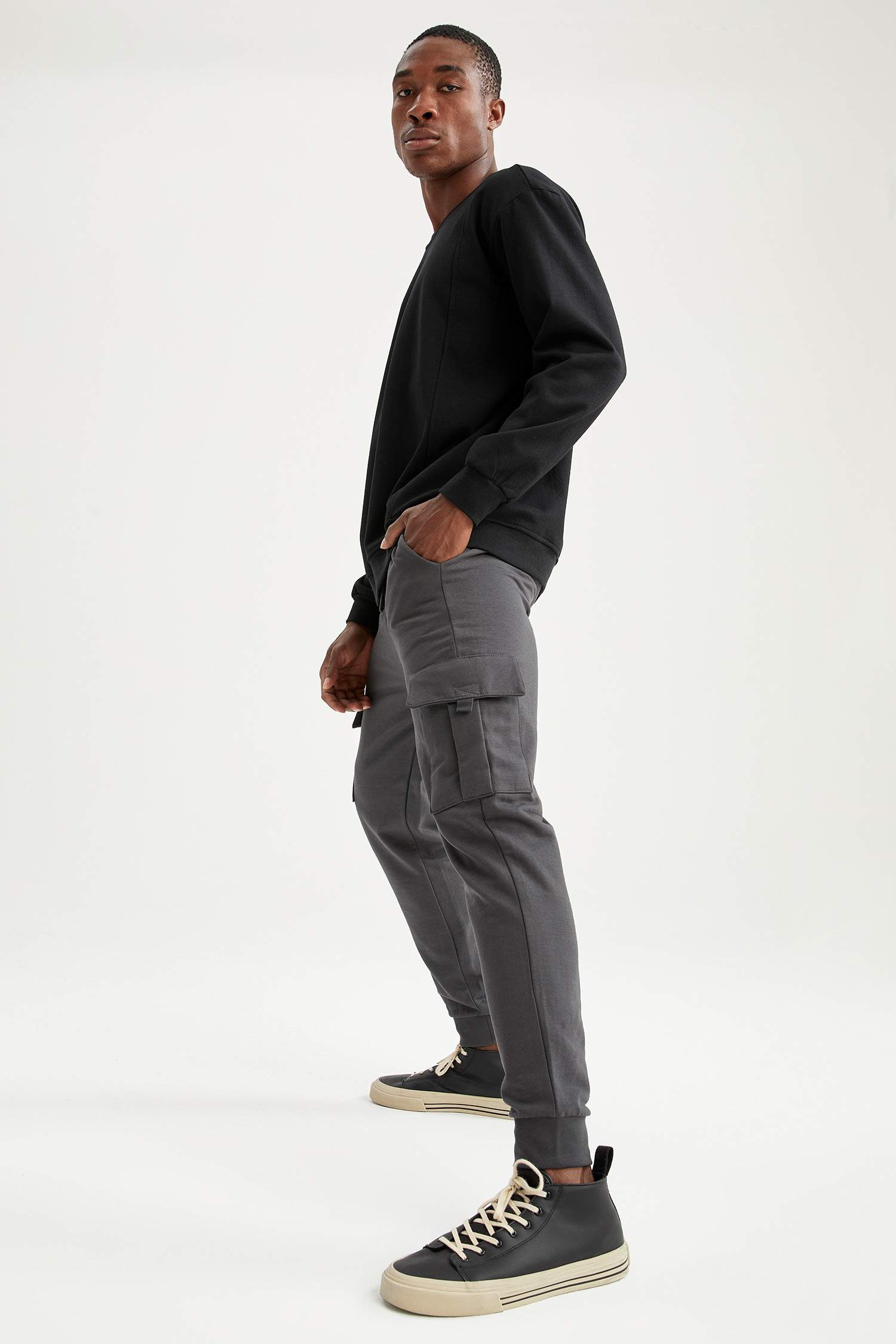 Slim Fit Kargo Cepli Jogger Eşofman Altı