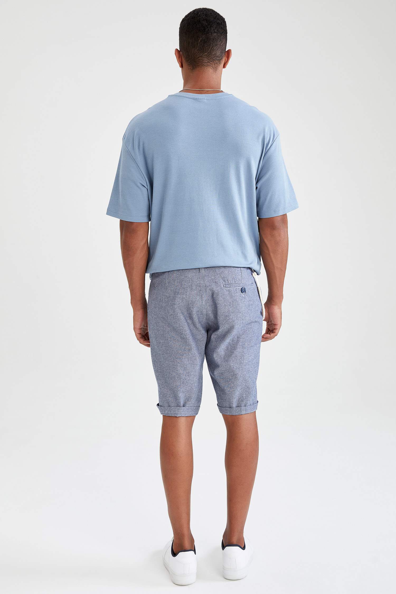 Regular Fit Aksesuar Detaylı Chino Bermuda Şort