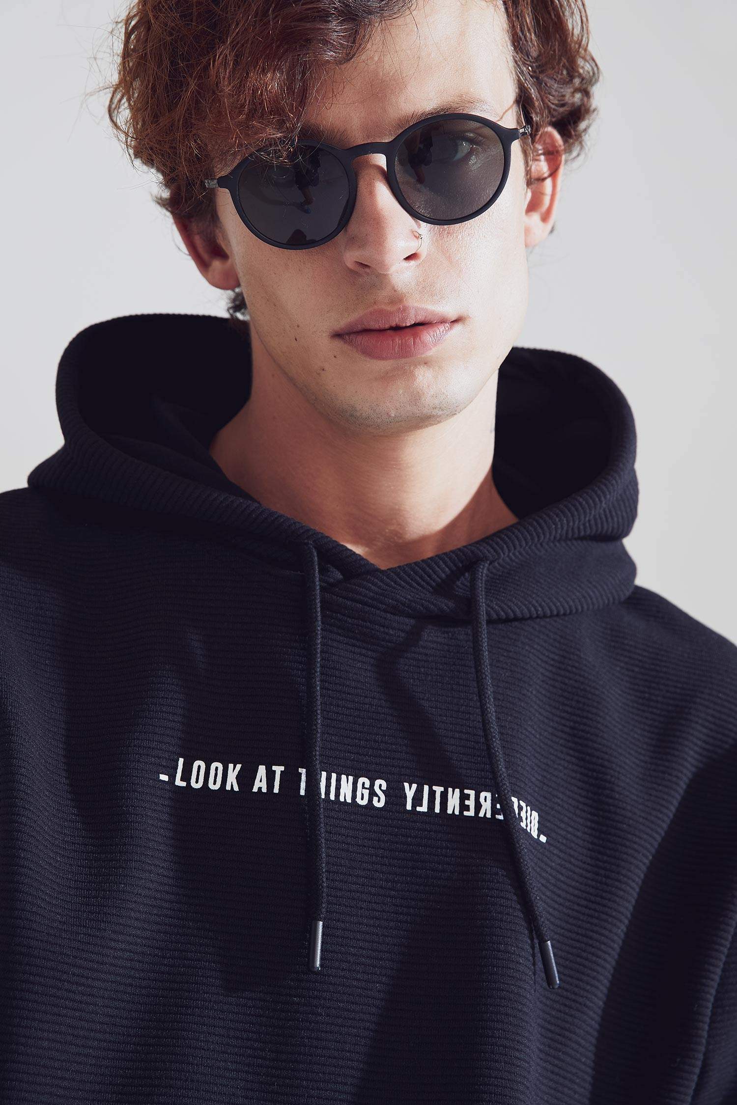 Boxy Fit Slogan Baskılı Kapüşonlu Sweatshirt