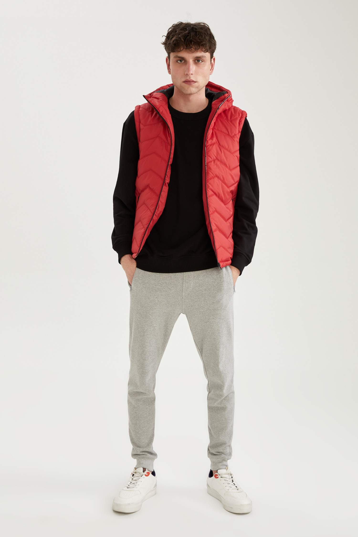Slim Fit Kapüşonlu Şişme Yelek