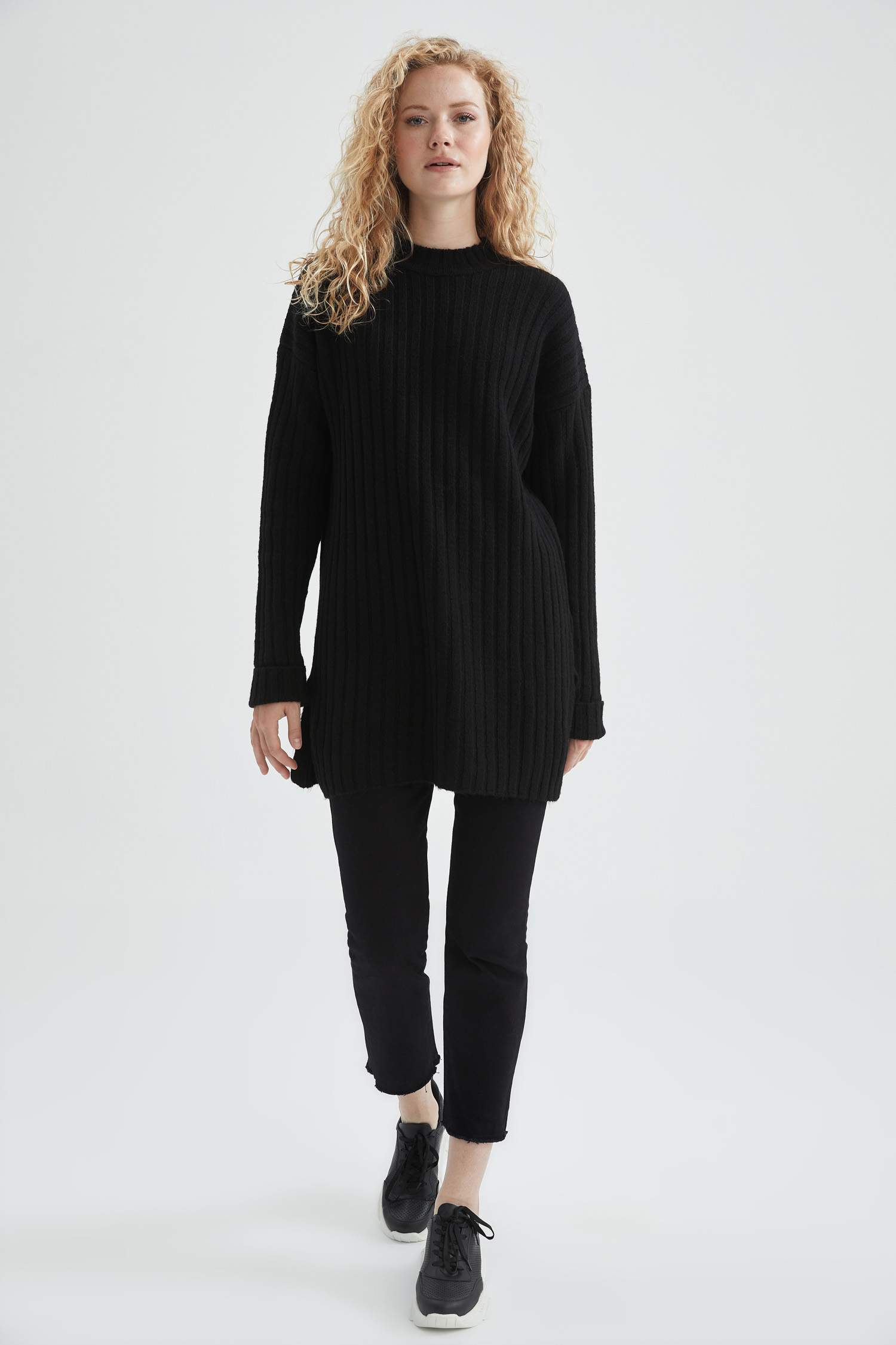 Regular Fit Bisiklet Yaka Basic Triko Tunik
