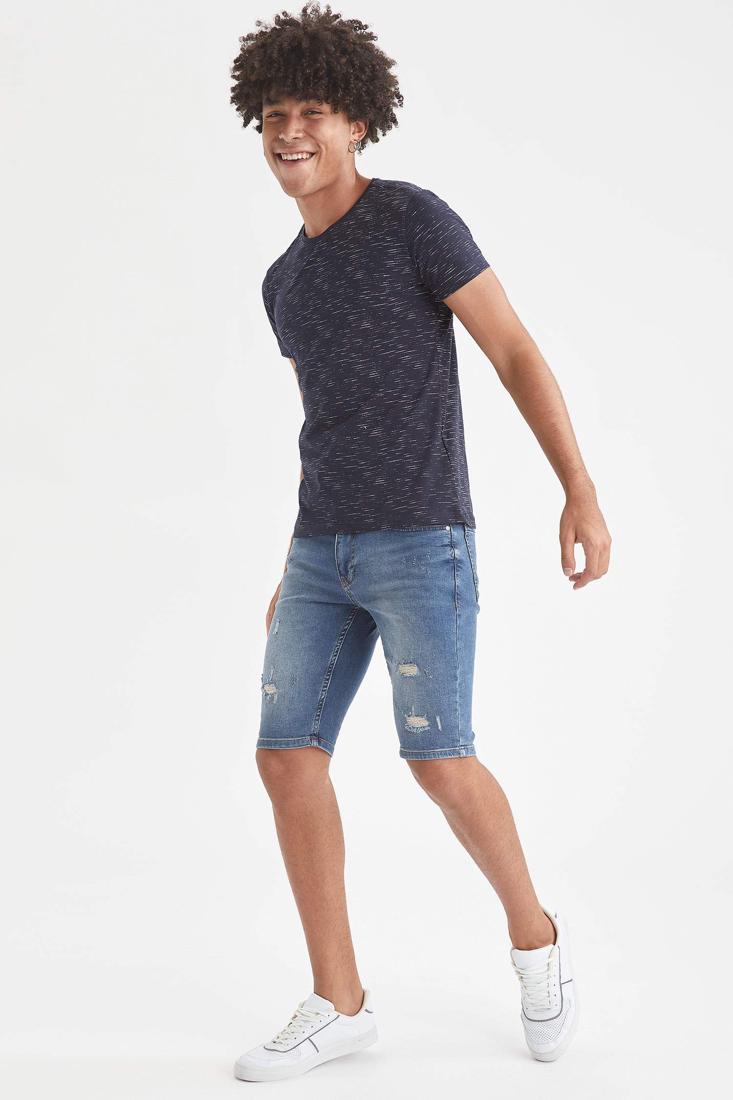 Regular Fit Bisiklet Yaka Kısa Kollu Tişört