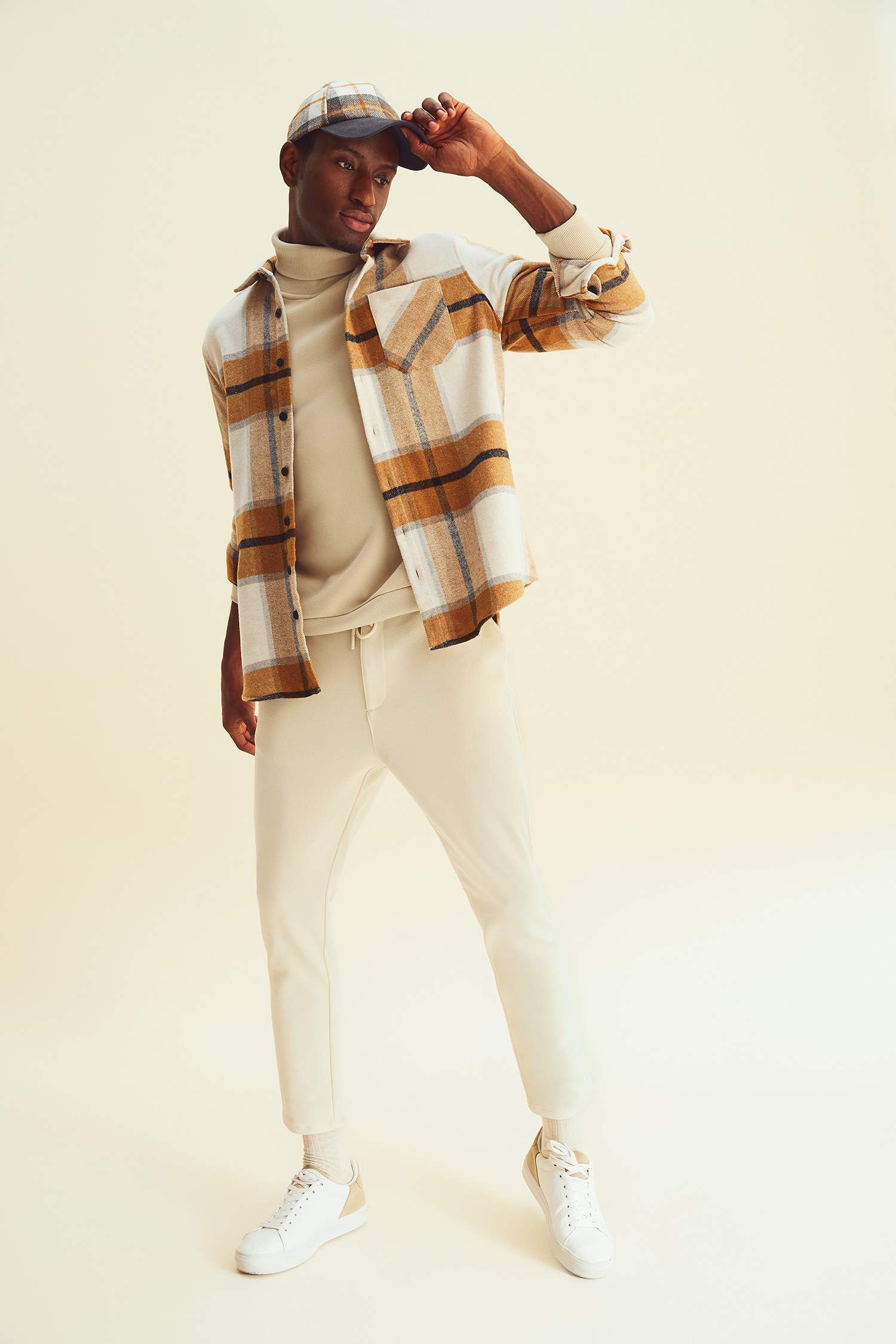 Regular Fit Kadife Pantolon