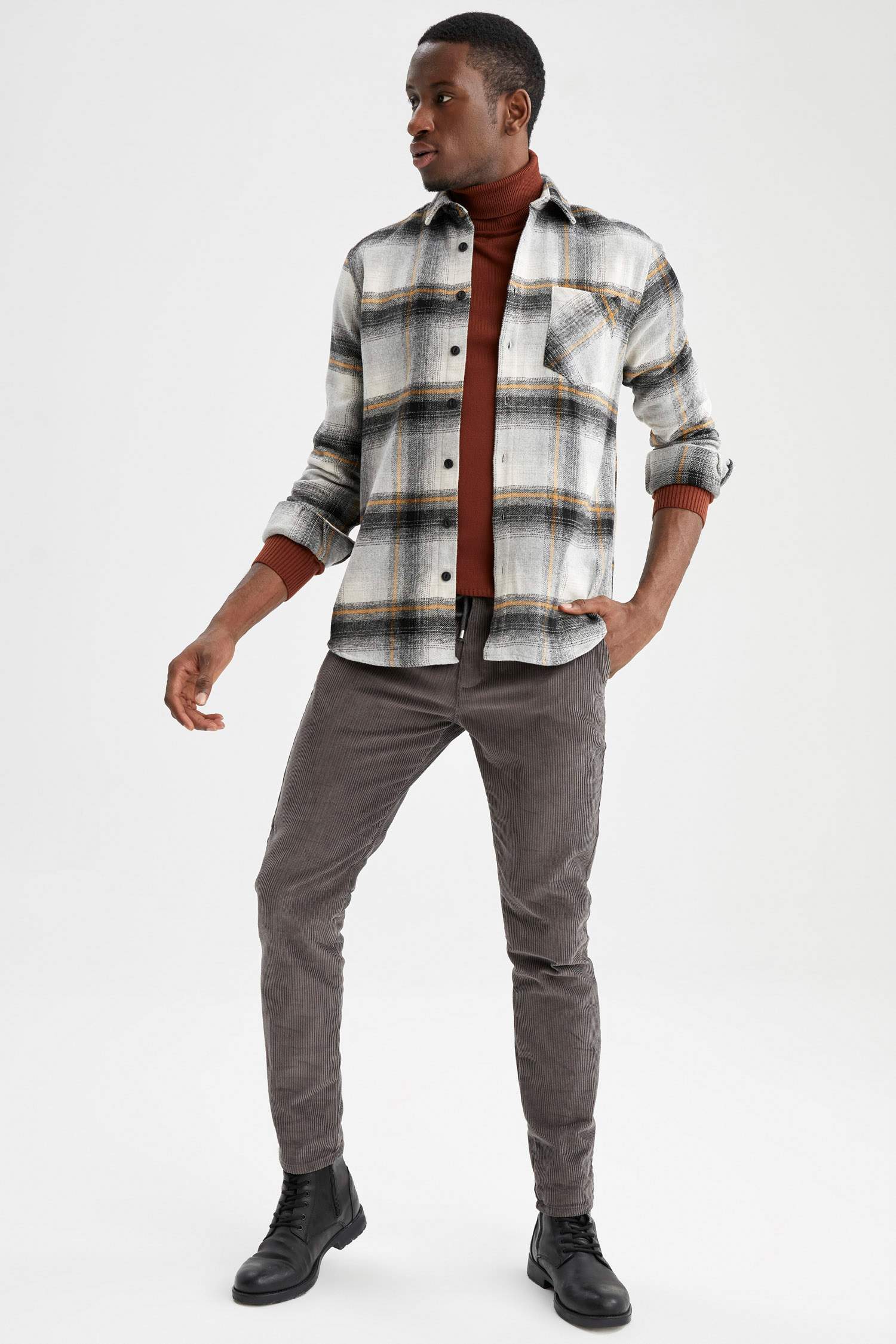 Regular Fit Kadife Pantolon