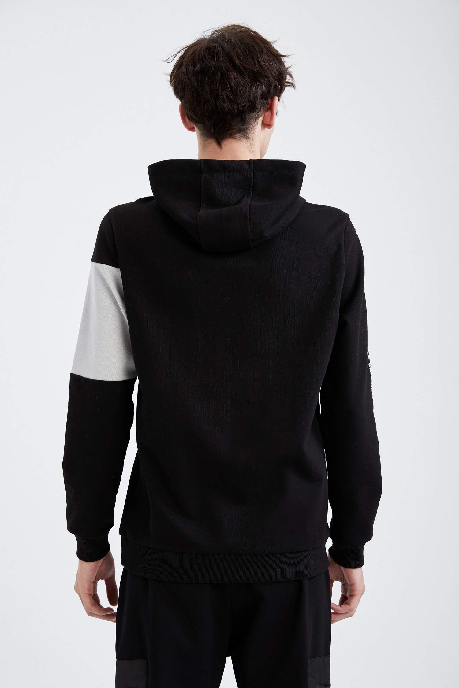 Slim Fit Slogan Desenli Uzun Kollu İçi Yumuşak Tüylü Sweatshirt