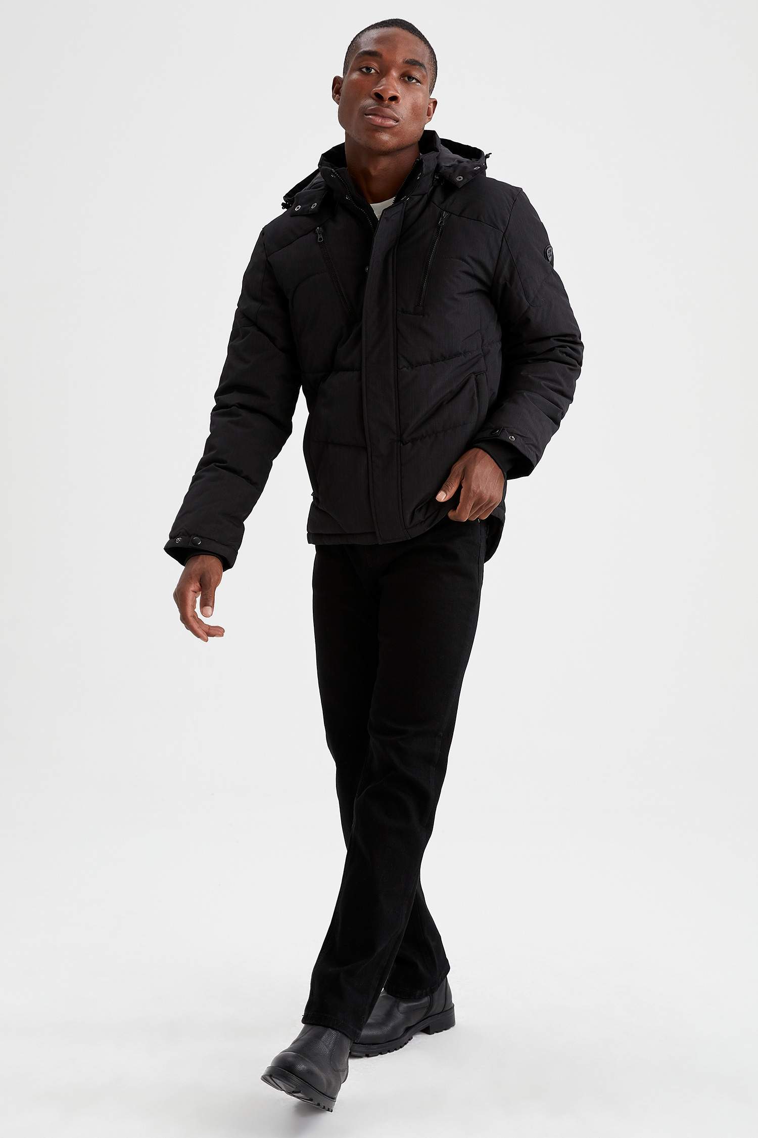 Defacto Regular Fit Isı Yalıtımlı Warmtech Çıkarılabilir Kapüşonlu Polar Astarlı Su ve Rüzgar Geçirmez Şişme Mont. 7 Defacto Regular Fit Isı Yalıtımlı Warmtech Çıkarılabilir Kapüşonlu Polar Astarlı Su ve Rüzgar Geçirmez Şişme Mont. 7