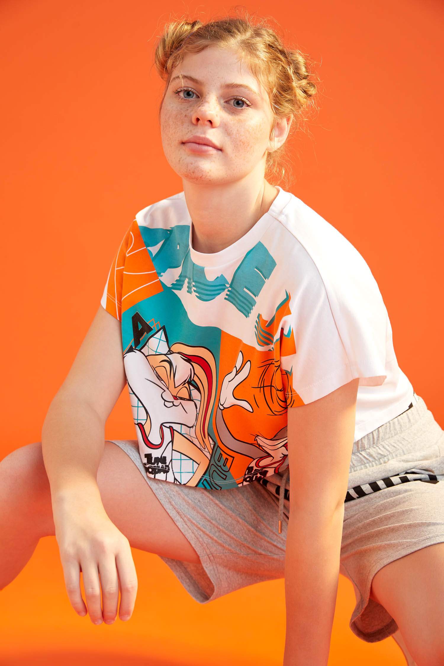Coool Space Jam 2 Lola ve Buggs Bunny Lisanslı Relax Fit Crop Tişört