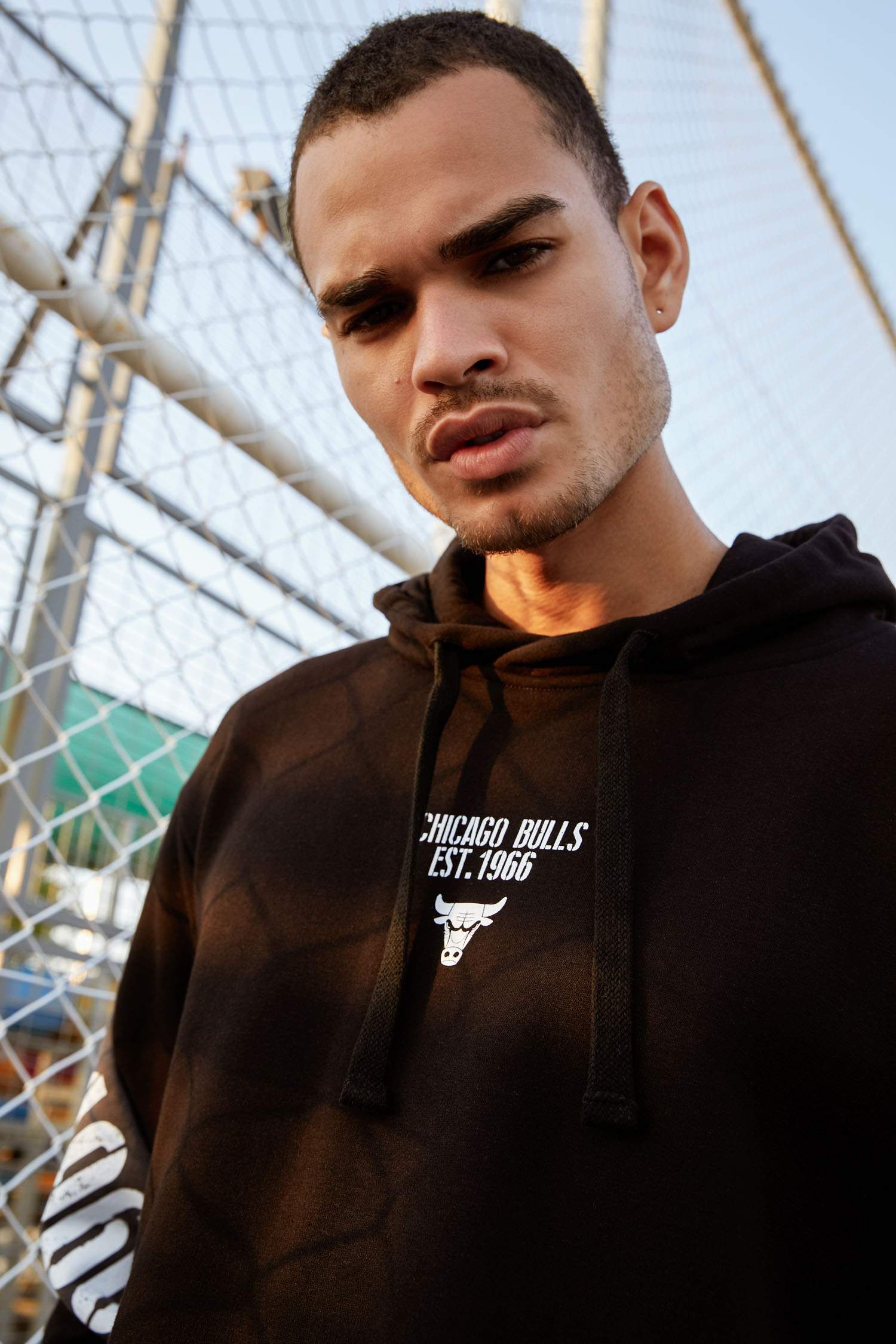 Chicago Bulls Lisanslı Oversize Fit Kapüşonlu Sırt Baskılı Uzun Kollu Pamuklu Sweatshirt