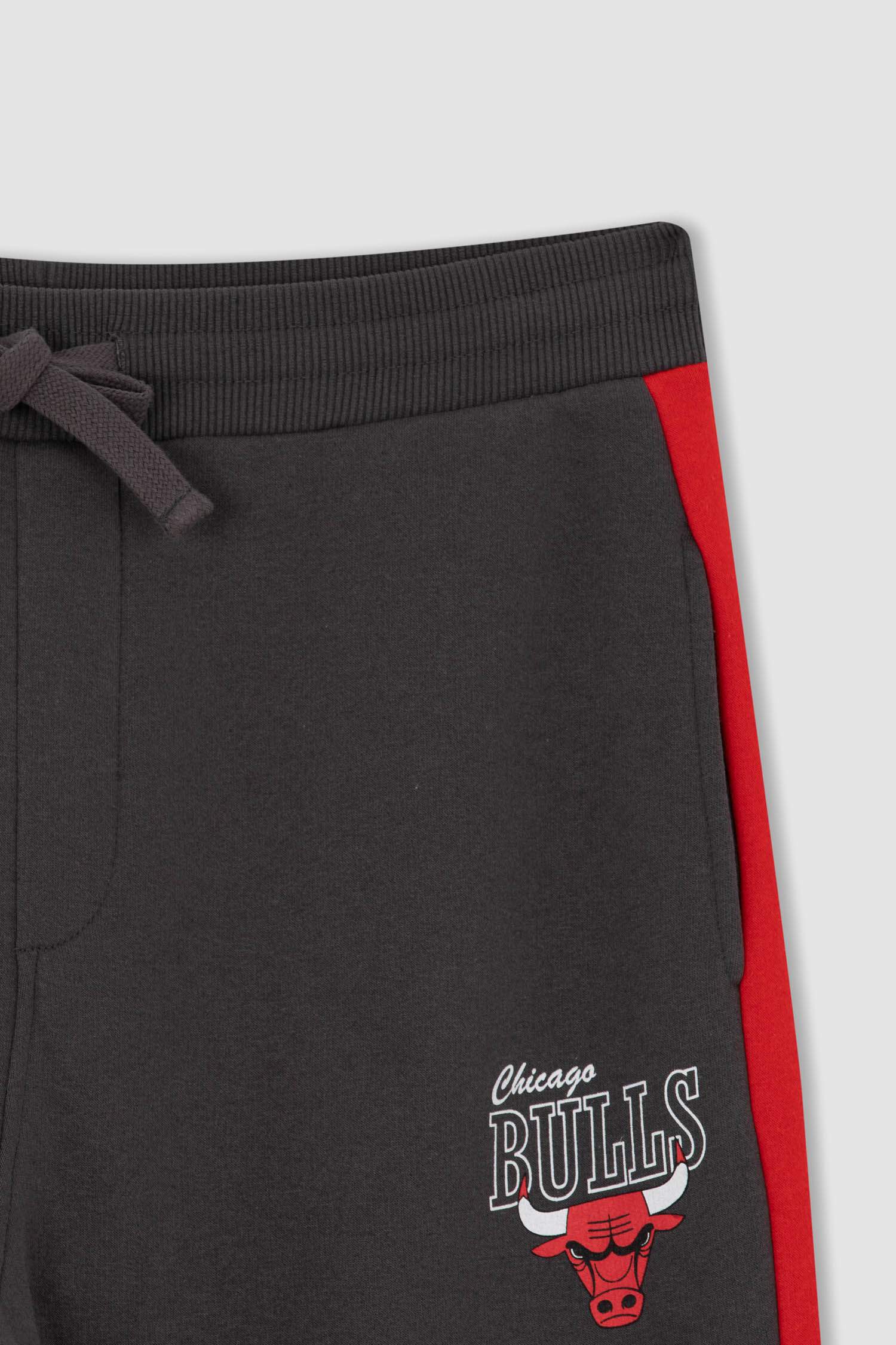 Defacto Fit Regular Fit NBA Chicago Bulls Jogger Eşofman Altı. 7 Defacto Fit Regular Fit NBA Chicago Bulls Jogger Eşofman Altı. 7