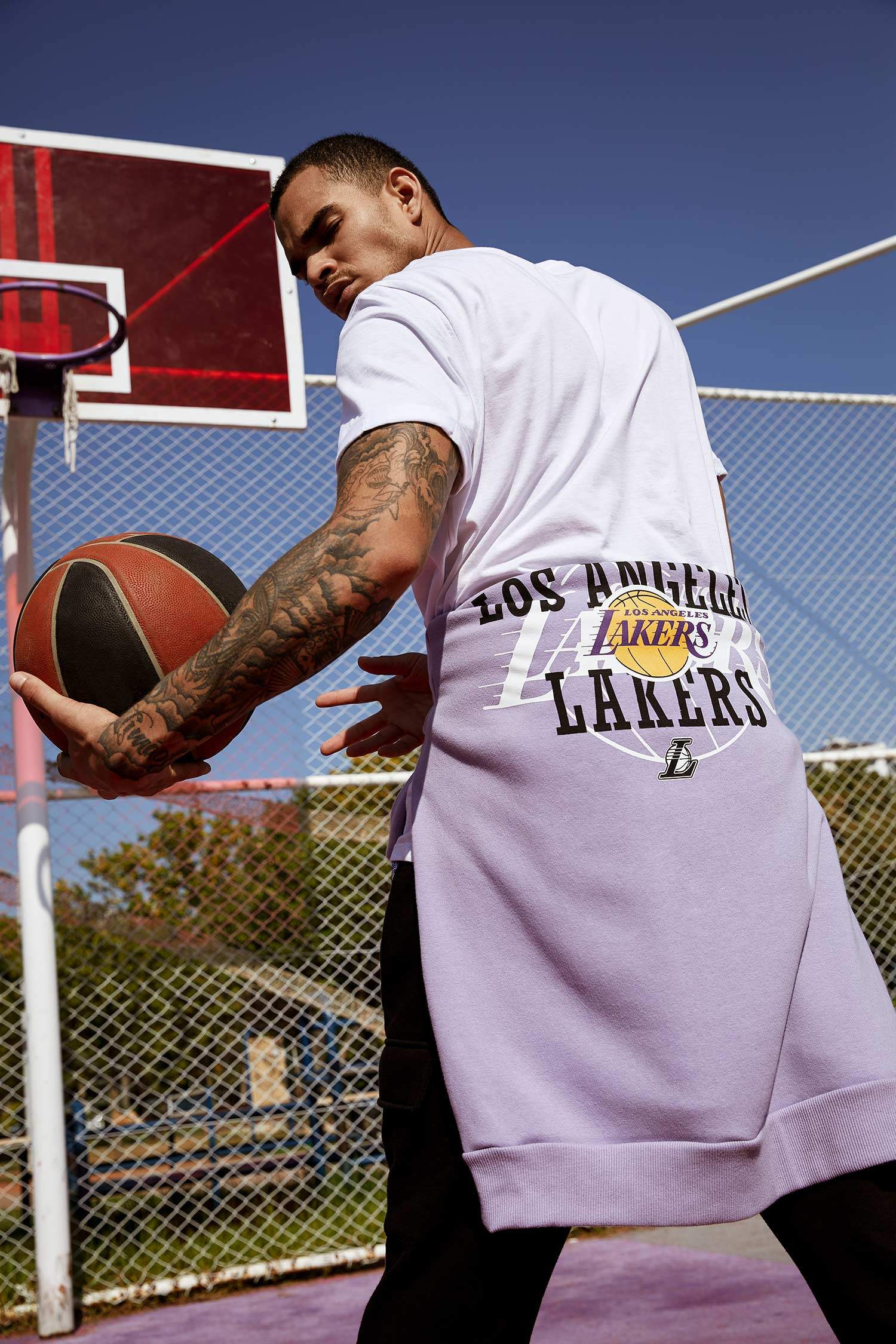 NBA Los Angeles Lakers Lisanslı Kapüşonlu Sırt Baskılı Pamuklu Sweatshirt